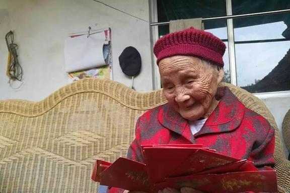 Cụ bà sống thọ 121 tuổi nhờ 1 &quot;bộ môn&quot; đơn giản, giúp hạ đường huyết hiệu quả - Ảnh 2.