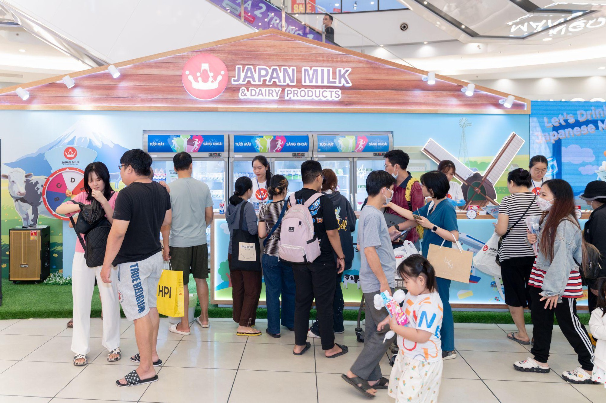 Mang “Thiên Đường Sữa Nhật Bản” đến Việt Nam, J-Milk gây ấn tượng với khách hàng bằng hương vị đầy mới mẻ - Ảnh 1.