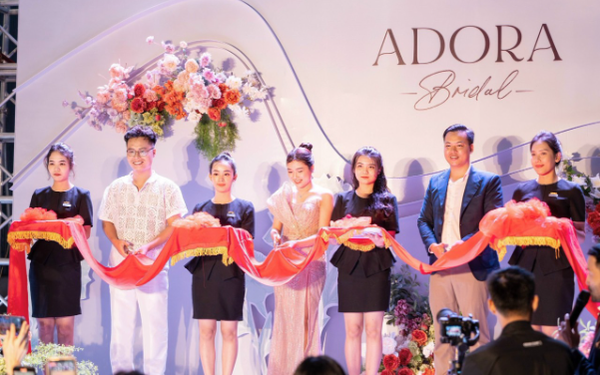 Adora Bridal khai trương showroom mới và Private Show thời trang váy cưới - Ảnh 1.