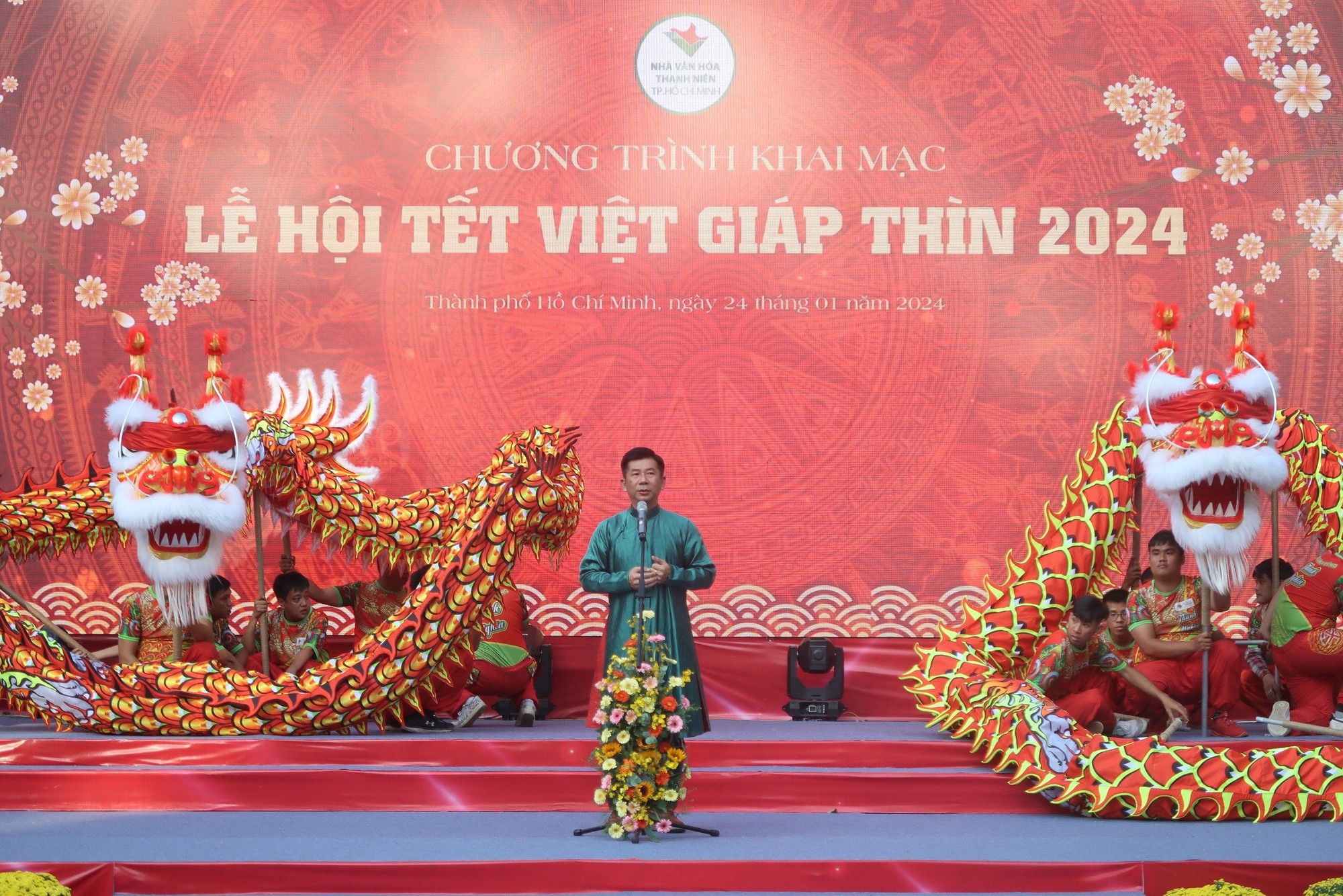 Nhiều hoạt động tại Lễ hội Tết Việt Giáp Thìn 2024 &quot;Thành phố Hồ Chí Minh - Thành phố tôi yêu” - Ảnh 1.
