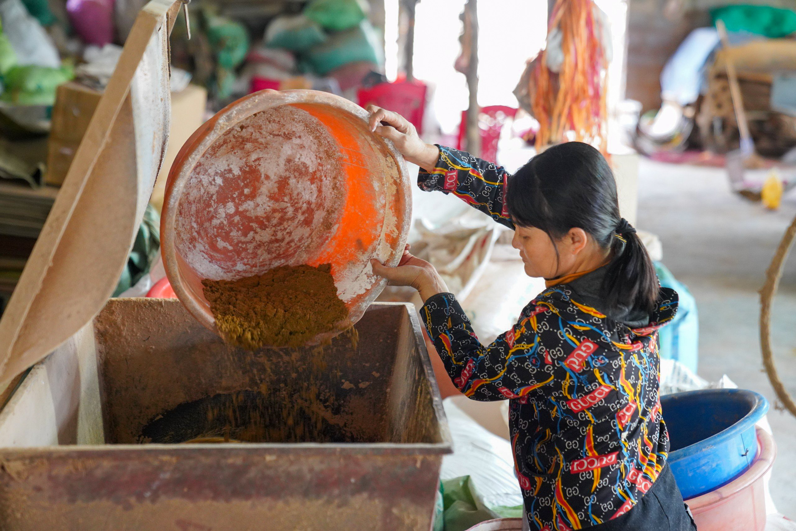 Làng hương Quảng Phú Cầu tất bật trước dịp Tết Nguyên đán - Ảnh 3.