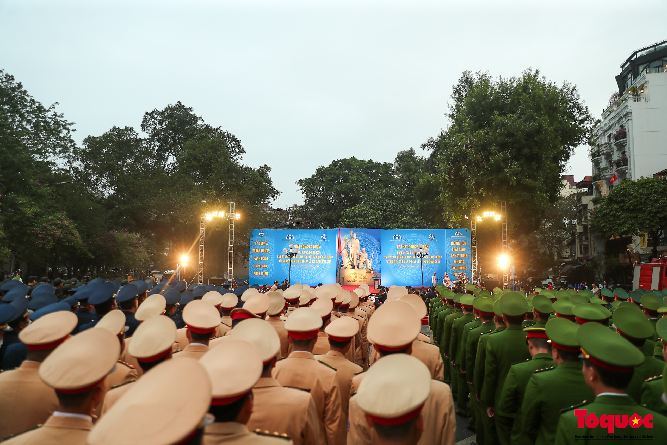 Phát động ra quân Năm An toàn giao thông 2024 - Ảnh 1.