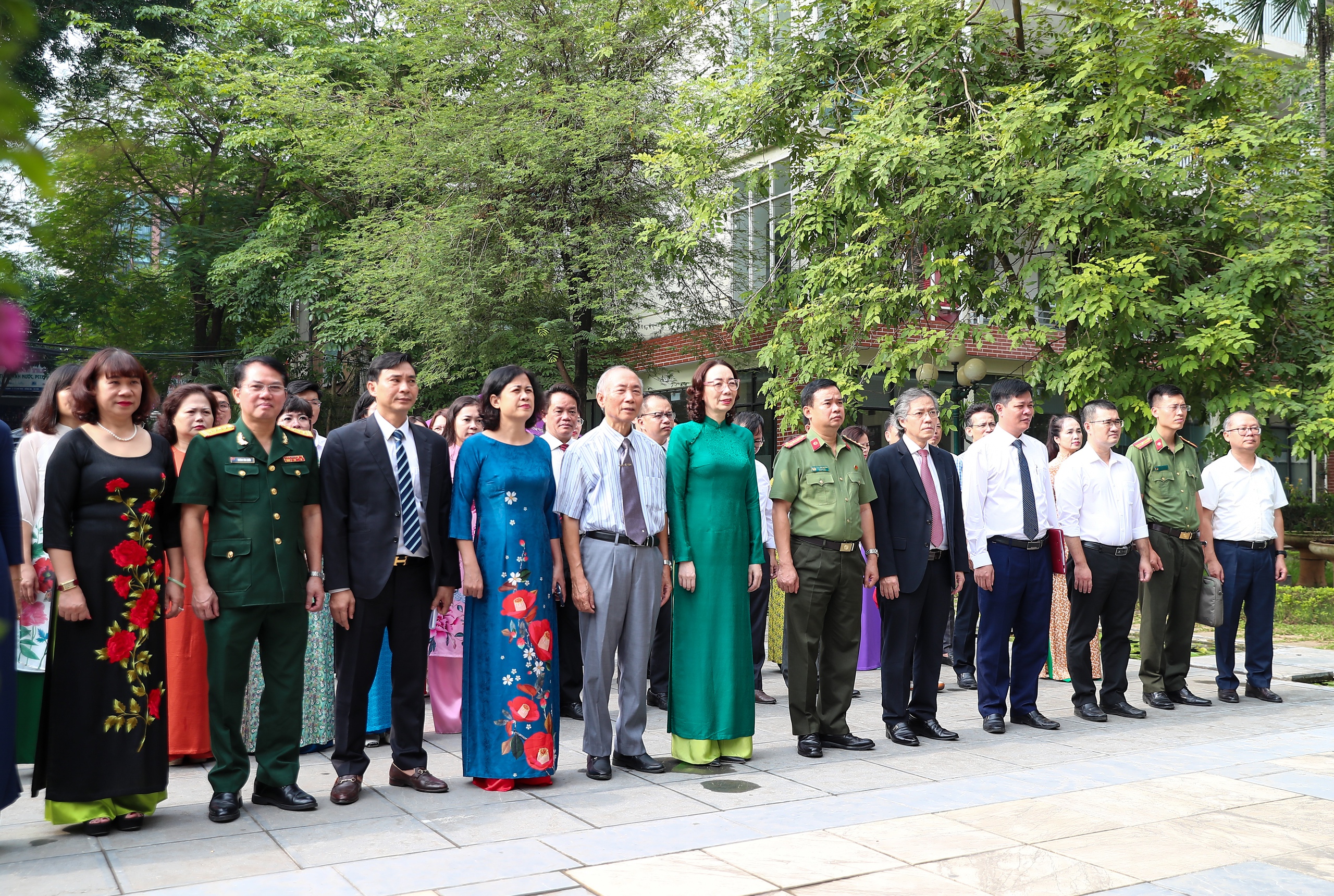 Hơn hai ngàn tân sinh viên trường Đại học Văn hóa Hà Nội đón khai giảng - Ảnh 2.