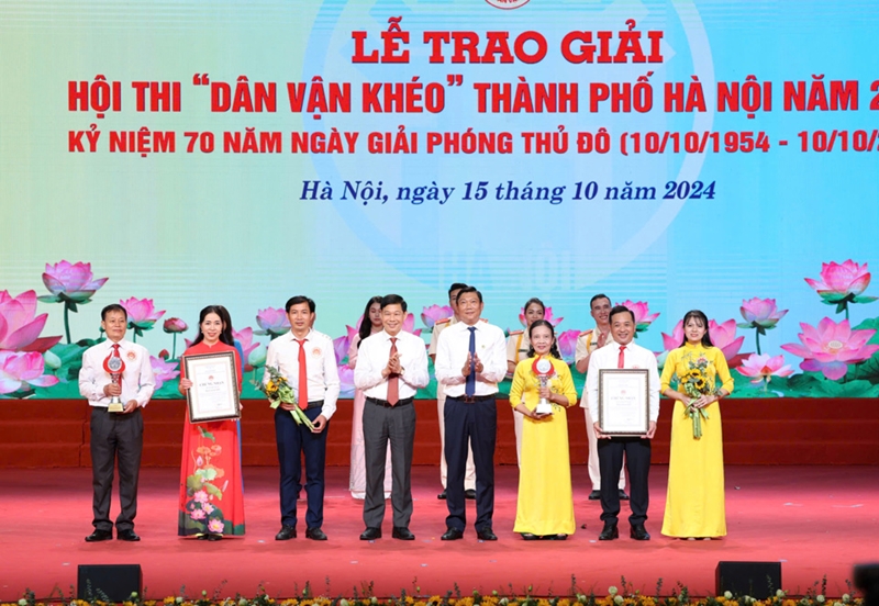 Hanoi: Starker Einfluss von Modellen der „geschickten Massenmobilisierung“ – Foto 4. Hà Nội: Sức lan tỏa mạnh mẽ từ những mô hình “dân vận khéo”  - Ảnh 4.