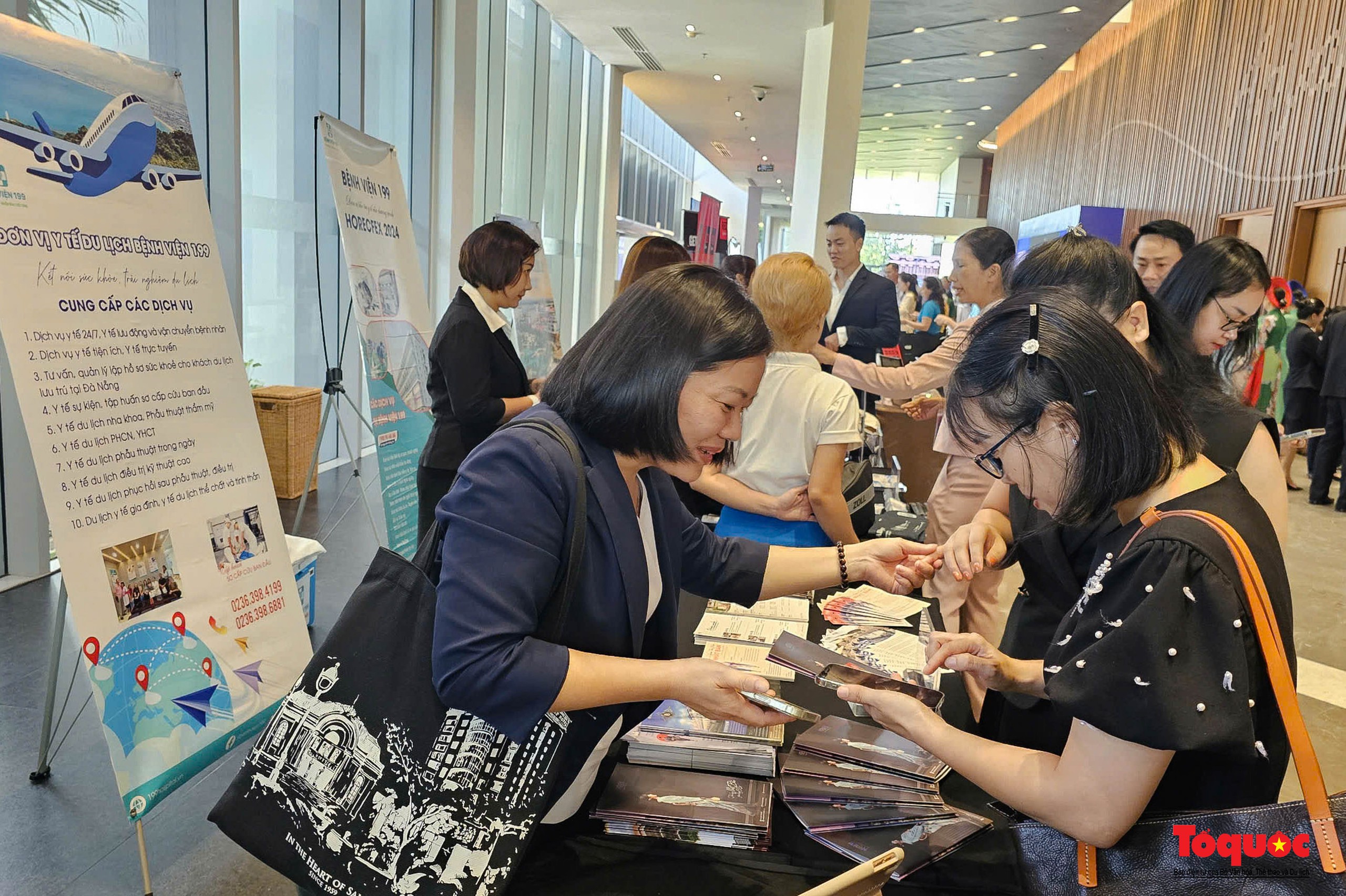 Da Nang Tourism Festival 2024: Smart tilkobling – Inspirerende innovasjon – Bilde 3. Ngày hội Du lịch Đà Nẵng 2024: Kết nối thông minh – Khơi nguồn đổi mới - Ảnh 3.