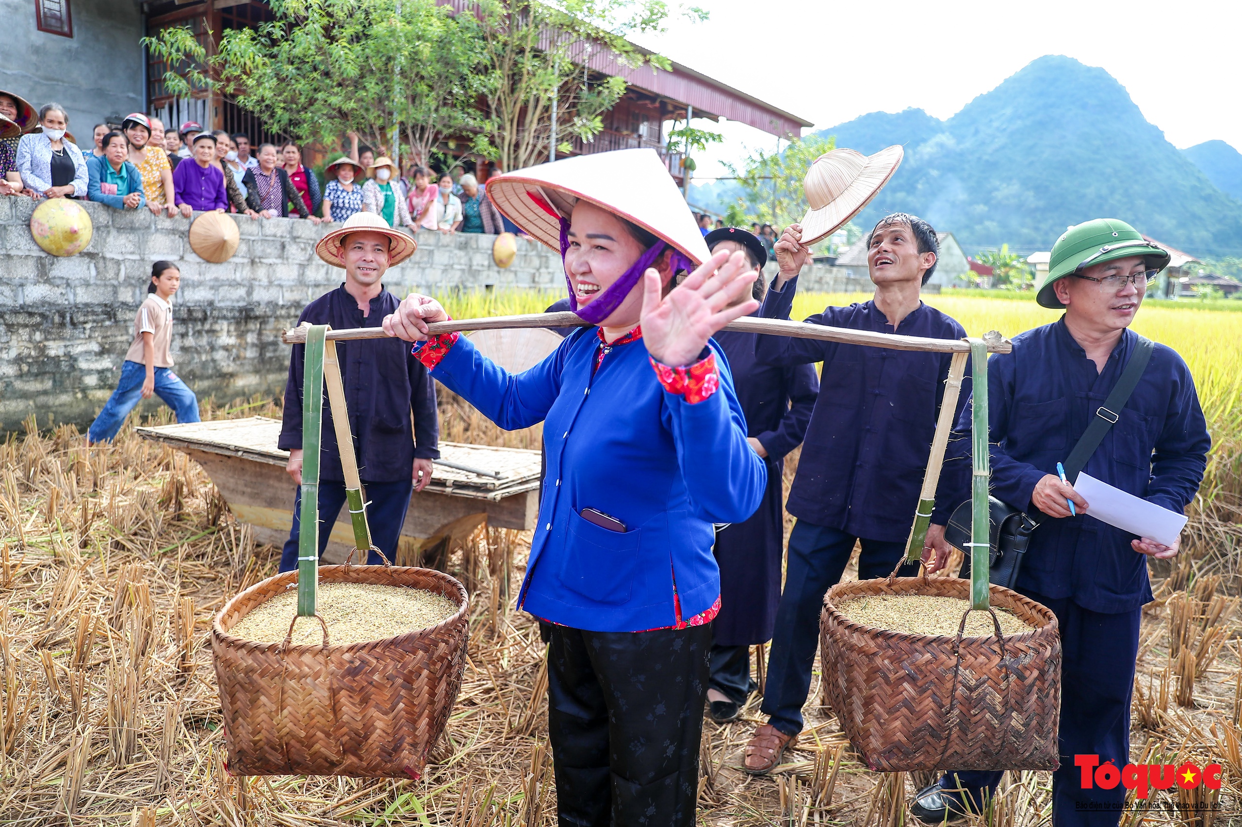 Lên Bắc Sơn xem đồng bào Tày thi gặt lúa bằng công cụ thô sơ - Ảnh 17.