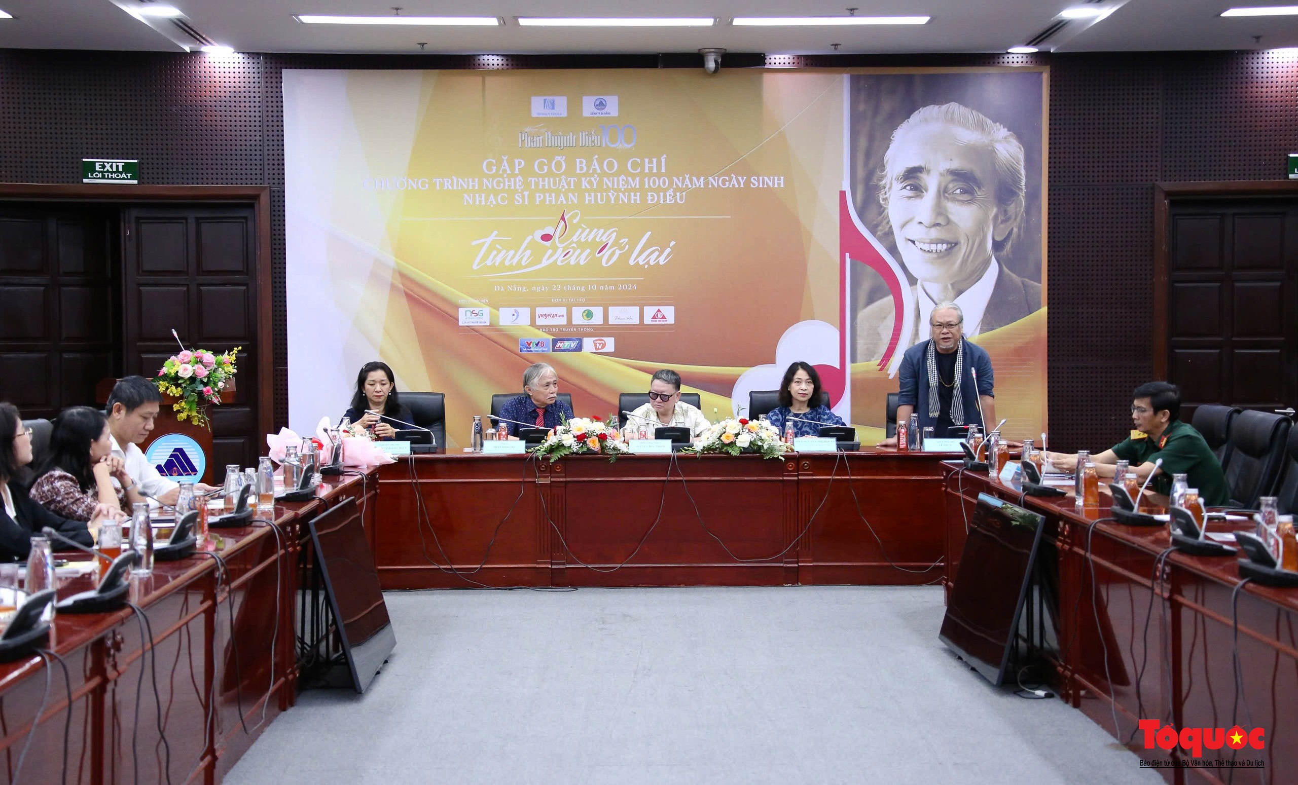 Muchas actividades para celebrar el centenario del músico Phan Huynh Dieu - Foto 2. Nhiều hoạt động kỷ niệm 100 năm ngày sinh Nhạc sĩ Phan Huỳnh Điểu - Ảnh 2.