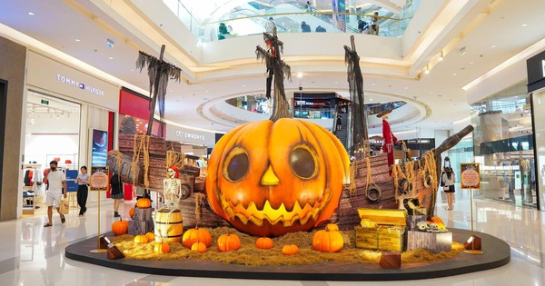 Khám phá con tàu bí ẩn, check-in cùng bí ngô khổng lồ tại Crescent Mall mùa Halloween 2024