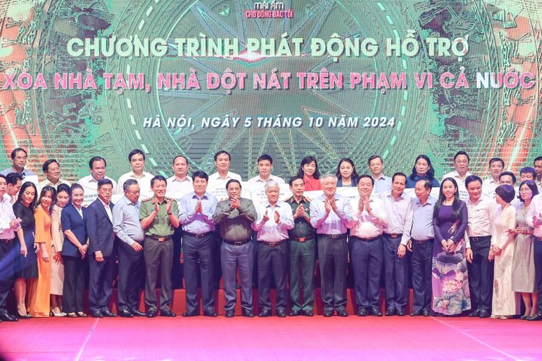 Thủ tướng: Xóa hết nhà tạm, nhà dột nát để không ai bị bỏ lại phía sau trong kỷ nguyên vươn mình của dân tộc - Ảnh 2.