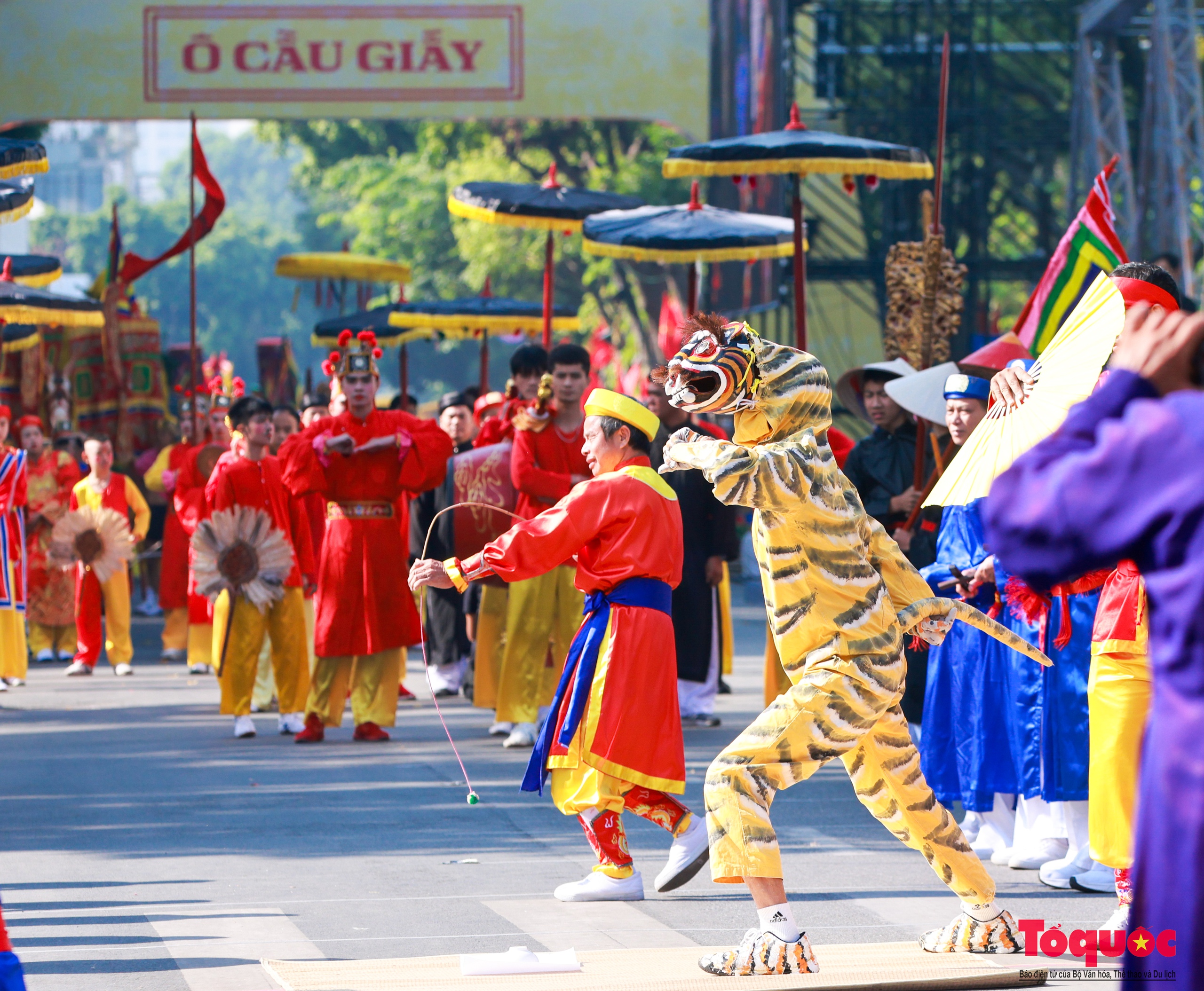 Hùng tráng “Ngày hội Văn hóa vì hòa bình” chào mừng kỷ niệm 70 năm Ngày Giải phóng Thủ đô - Ảnh 12.