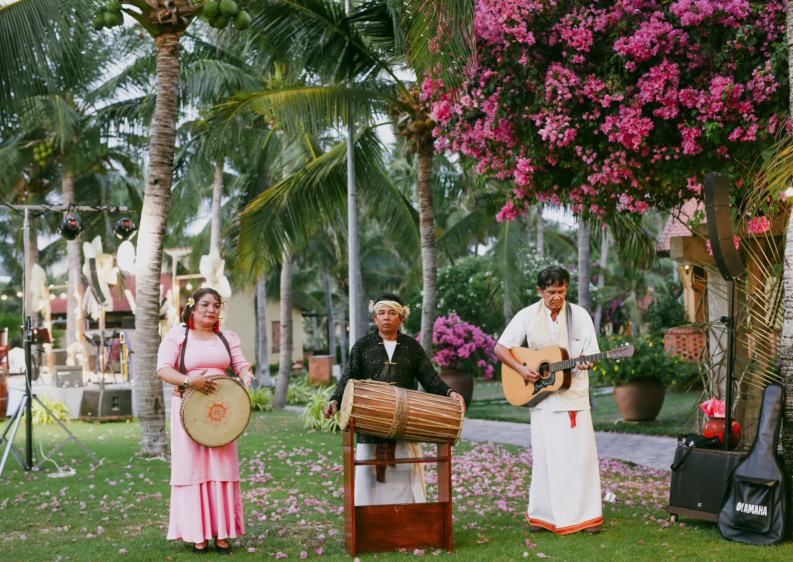 Kom naar Binh Thuan en ontdek de schoonheid van de Cham-cultuur - Foto 3. Đến Bình Thuận khám phá nét đẹp văn hóa Chăm - Ảnh 3.