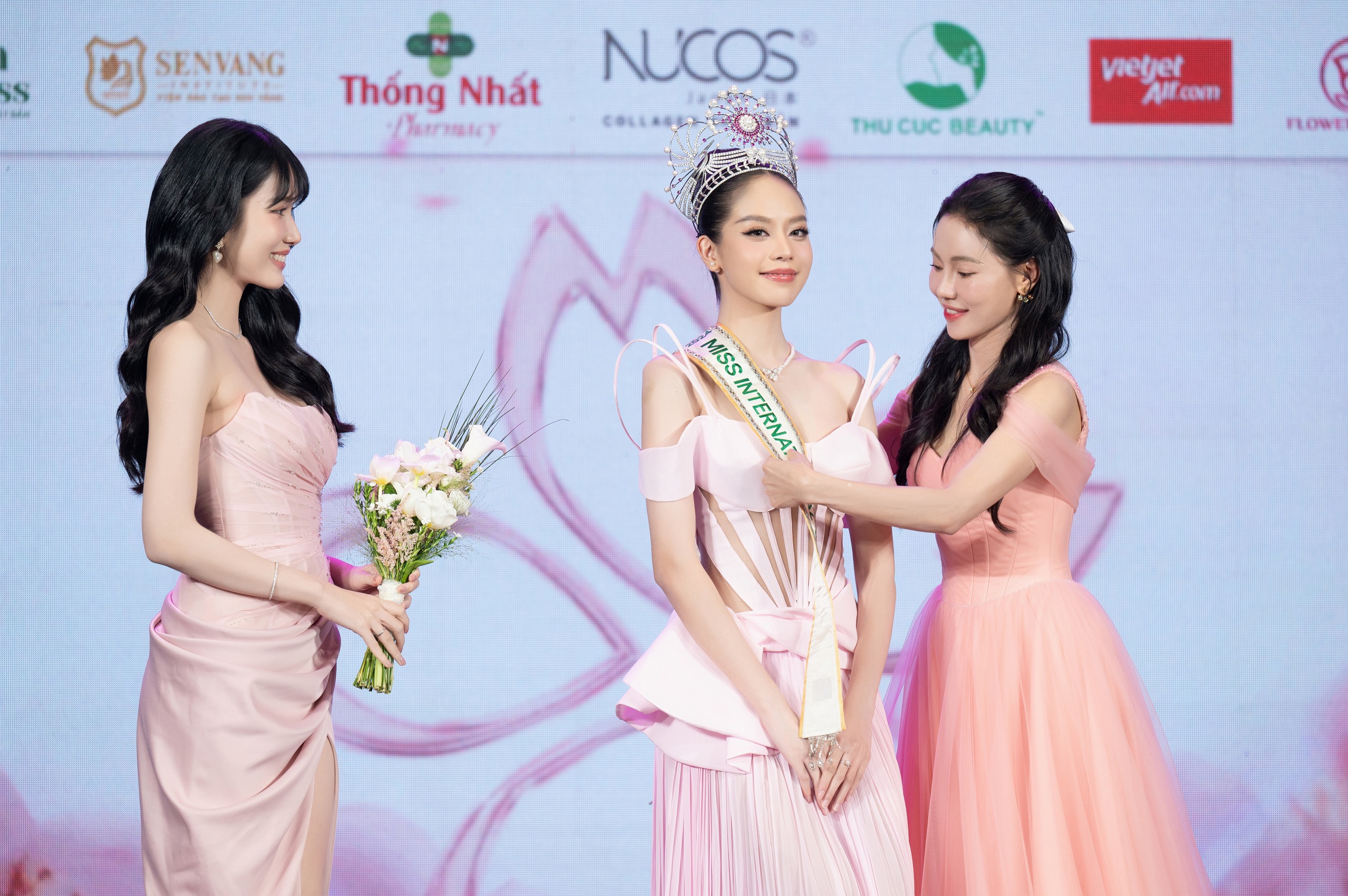 ミス・インターナショナル2024のベトナム代表 - 写真1。 Đại diện Việt Nam dự thi Miss International 2024 - Ảnh 1.