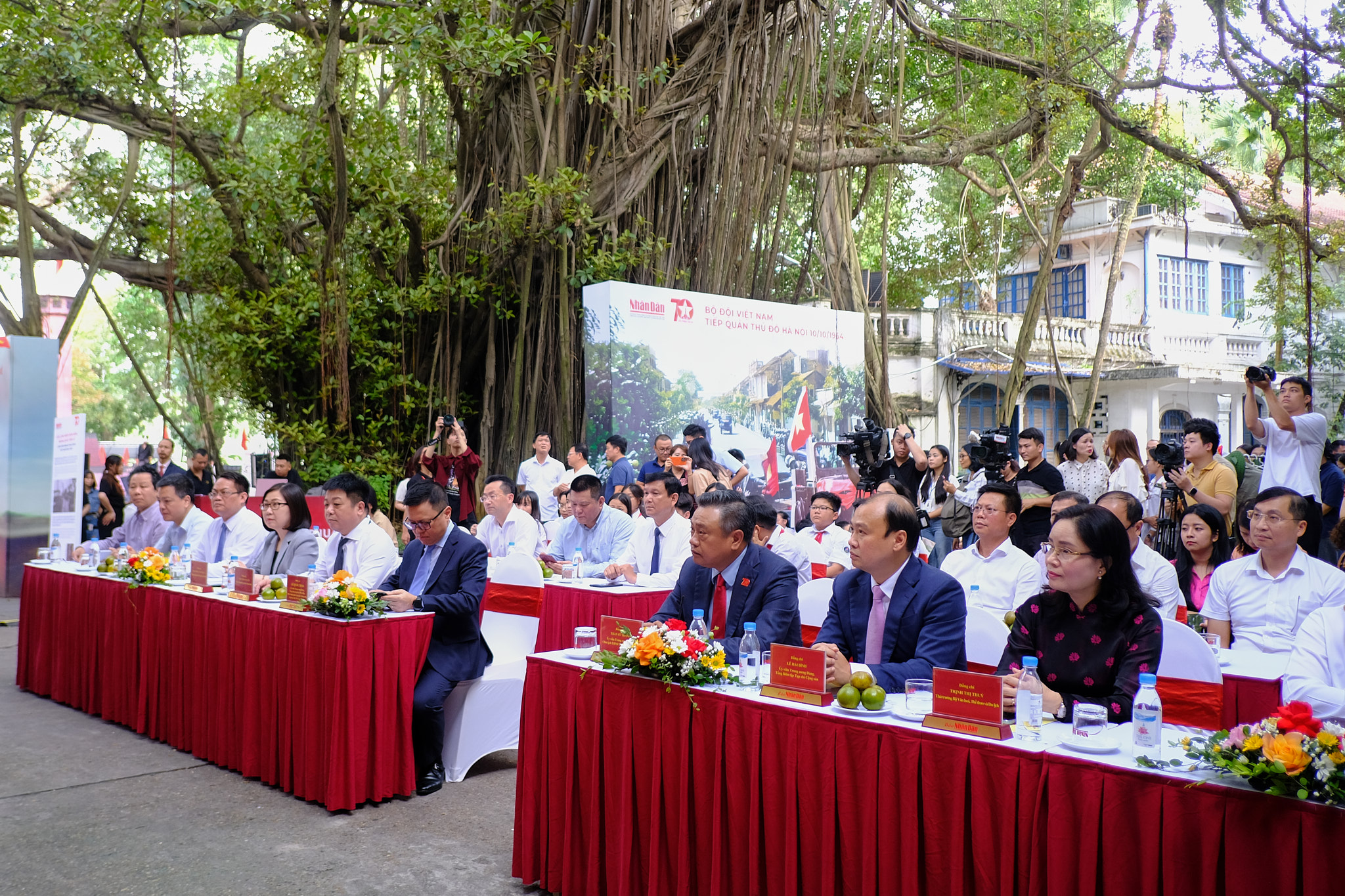 Khai mạc Triển lãm tương tác Cột cờ Hà Nội kỷ niệm 70 năm Ngày Giải phóng Thủ đô - Ảnh 2.