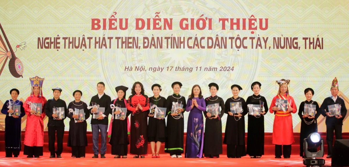 Bế mạc Liên hoan nghệ thuật hát Then, đàn Tính các dân tộc Tày, Nùng Thái lần thứ VII  - Ảnh 6. Bế mạc Liên hoan nghệ thuật hát Then, đàn Tính các dân tộc Tày, Nùng Thái lần thứ VII  - Ảnh 6.