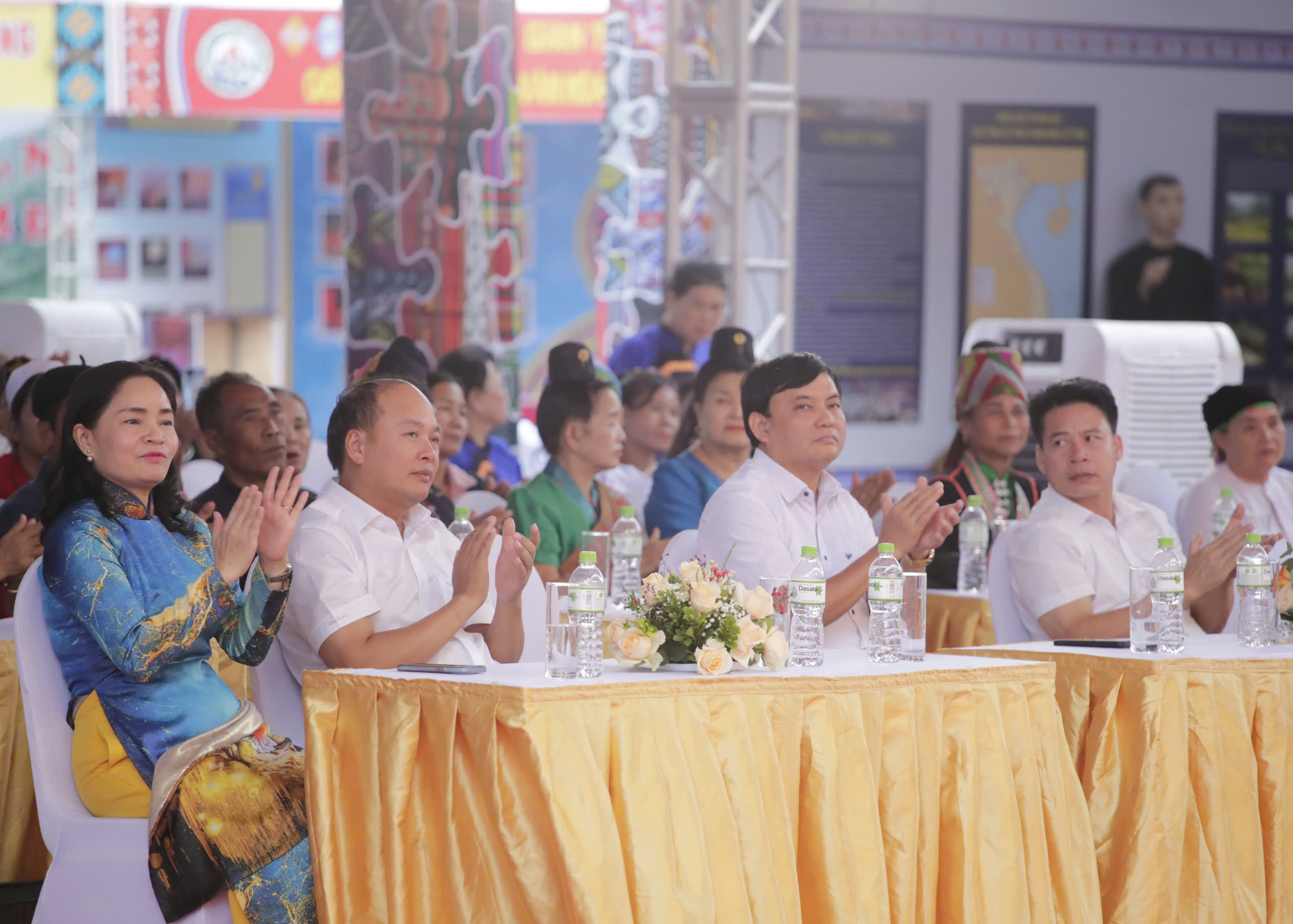 Bế mạc Liên hoan nghệ thuật hát Then, đàn Tính các dân tộc Tày, Nùng Thái lần thứ VII  - Ảnh 1. Bế mạc Liên hoan nghệ thuật hát Then, đàn Tính các dân tộc Tày, Nùng Thái lần thứ VII  - Ảnh 1.