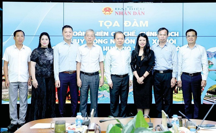 Kültürel Miras Kanunu (Değişik): Miras değerlerinin korunması ve tanıtılmasında toplumsal kaynakların harekete geçirilmesi - Fotoğraf 4. Luật Di sản văn hóa (sửa đổi): Khơi thông nguồn lực xã hội trong bảo tồn, phát huy giá trị di sản - Ảnh 4.