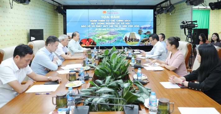 Kültürel Miras Kanunu (Değişik): Miras değerlerinin korunması ve tanıtılmasında toplumsal kaynakların harekete geçirilmesi - Fotoğraf 1. Luật Di sản văn hóa (sửa đổi): Khơi thông nguồn lực xã hội trong bảo tồn, phát huy giá trị di sản - Ảnh 1.