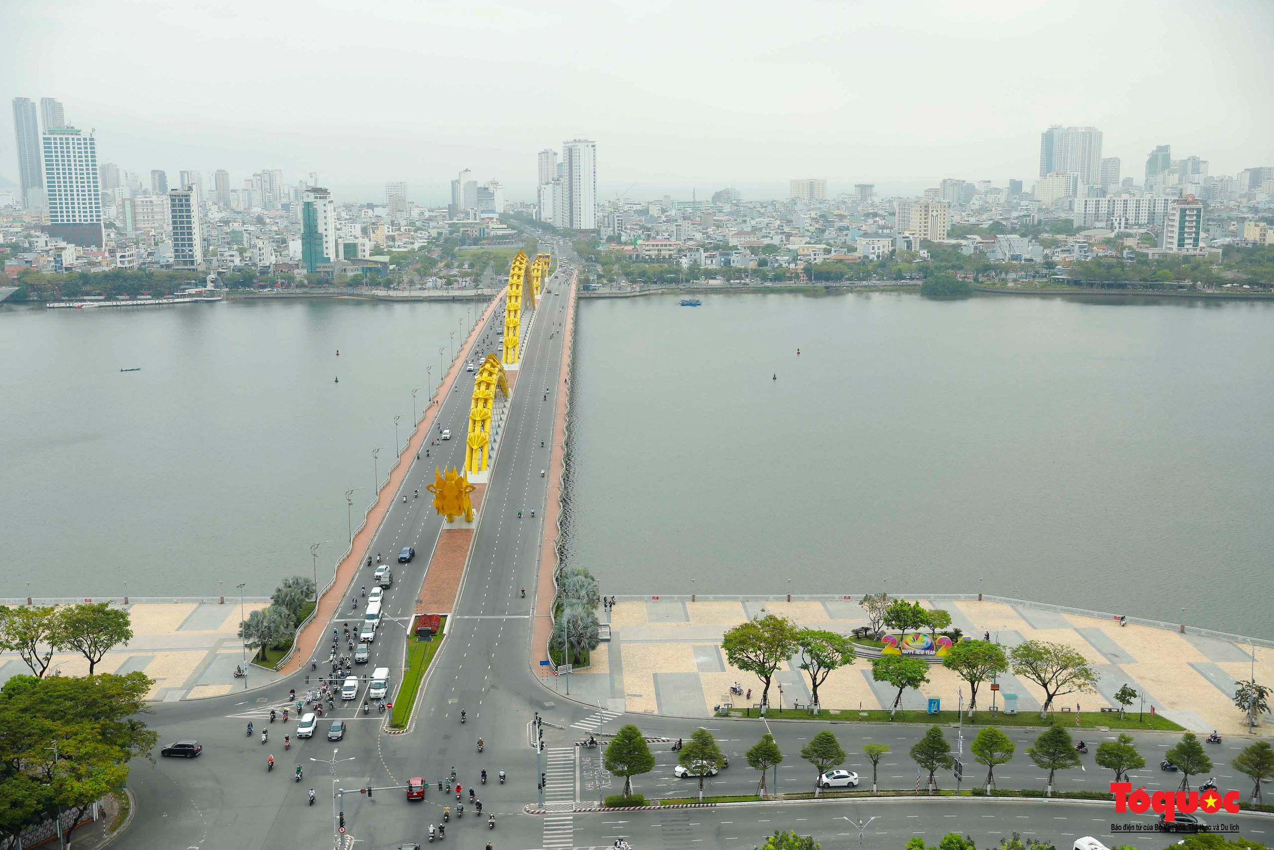 Da Nang: Mange unike og nye underholdningsaktiviteter med jul- og nyttårstema – Bilde 3. Đà Nẵng: Nhiều hoạt động vui chơi, giải trí đặc sắc, độc đáo và mới lạ theo chủ đề Giáng sinh – Năm mới - Ảnh 3.