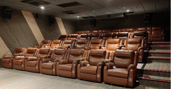 Có gì tại phòng chiếu Gold Class rạp Starlight Cinema?