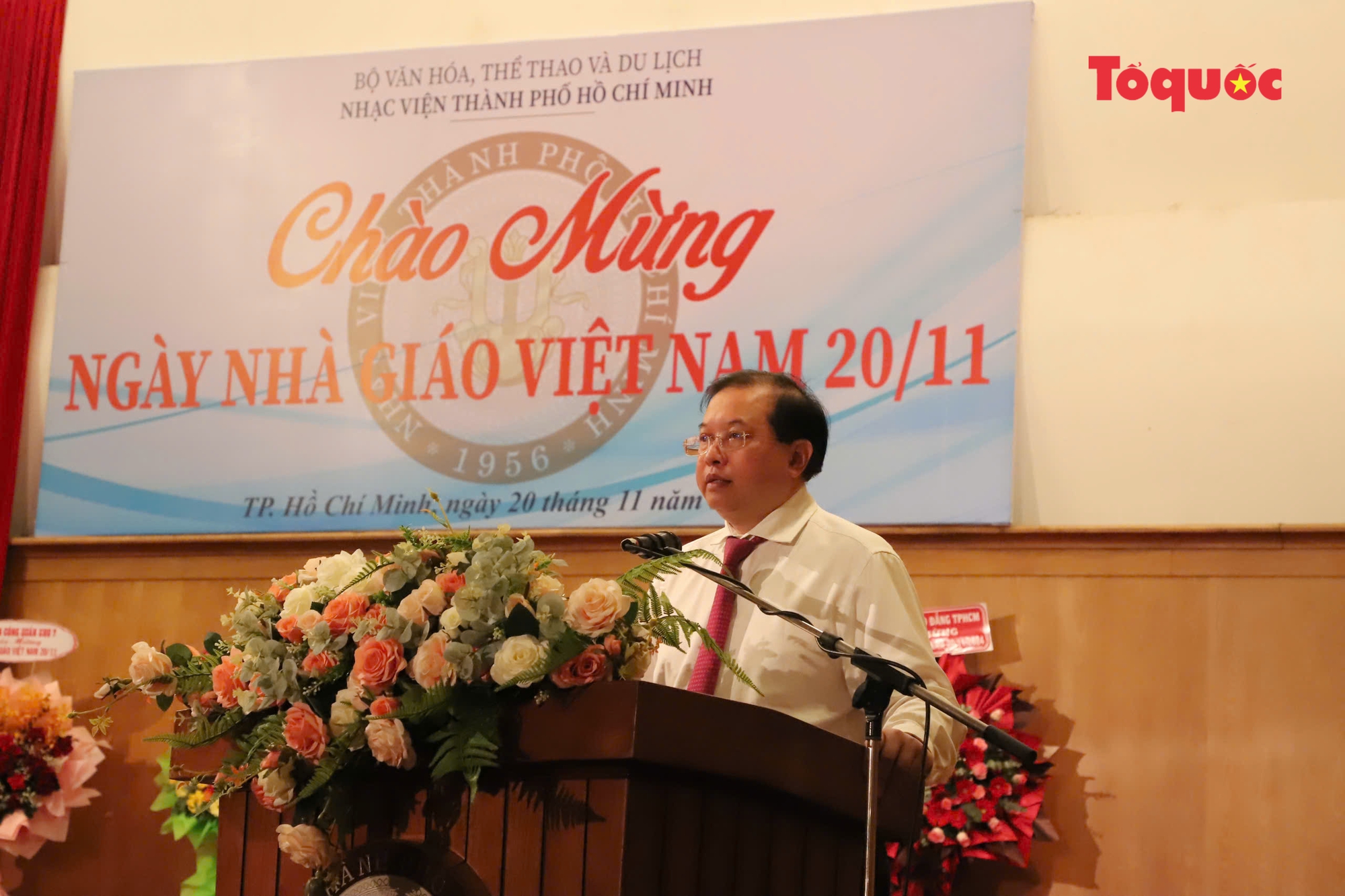 Thứ trưởng Tạ Quang Đông thăm và chúc mừng các cơ sở đào tạo tại TP.HCM nhân Ngày Nhà giáo Việt Nam 20/11  - Ảnh 2. Thứ trưởng Tạ Quang Đông thăm và chúc mừng các cơ sở đào tạo tại TP.HCM nhân Ngày Nhà giáo Việt Nam 20/11  - Ảnh 2.