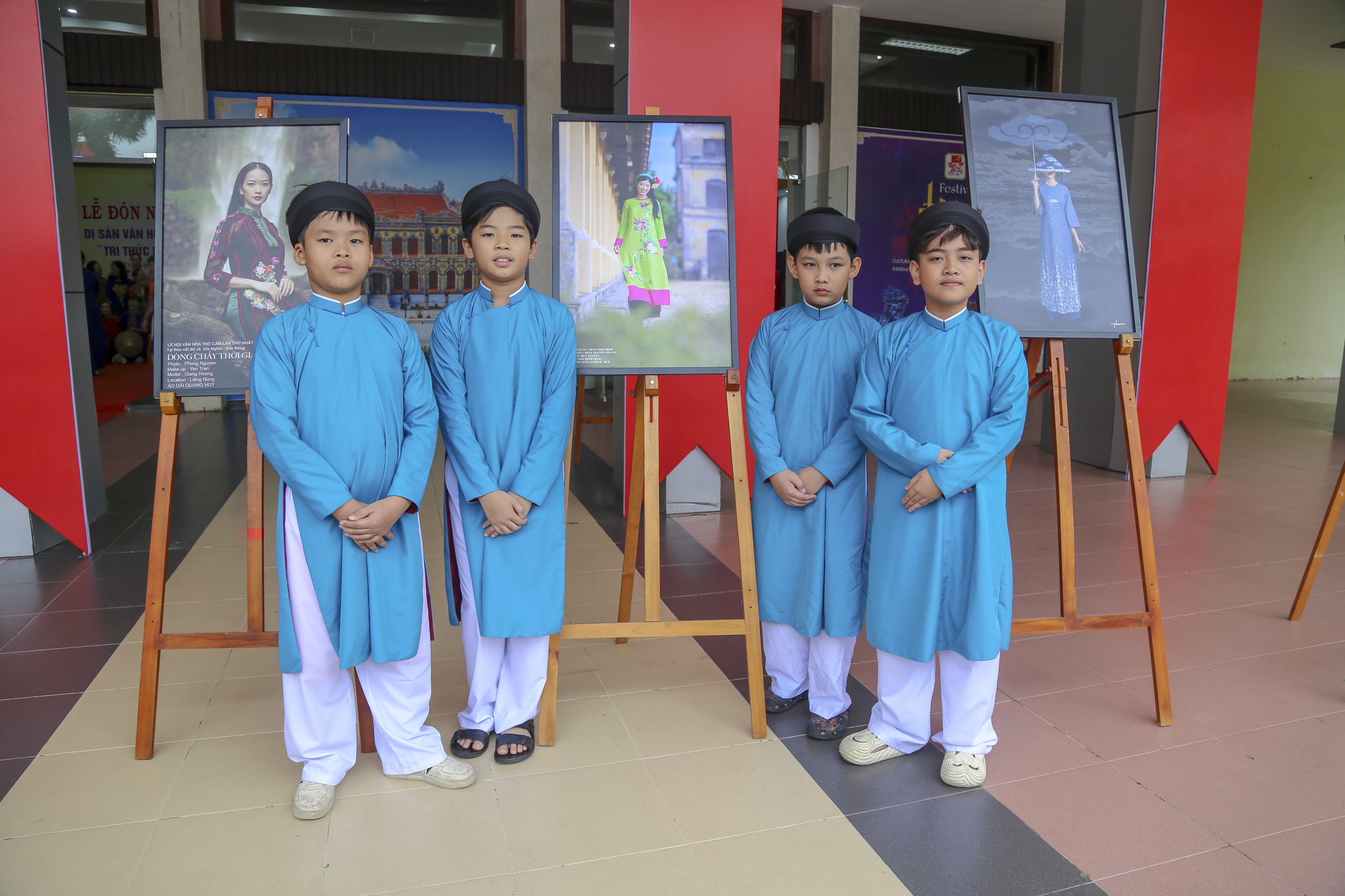 קבלת התואר מורשת תרבותית לאומית בלתי מוחשית Đón nhận danh hiệu Di sản văn hóa phi vật thể quốc gia