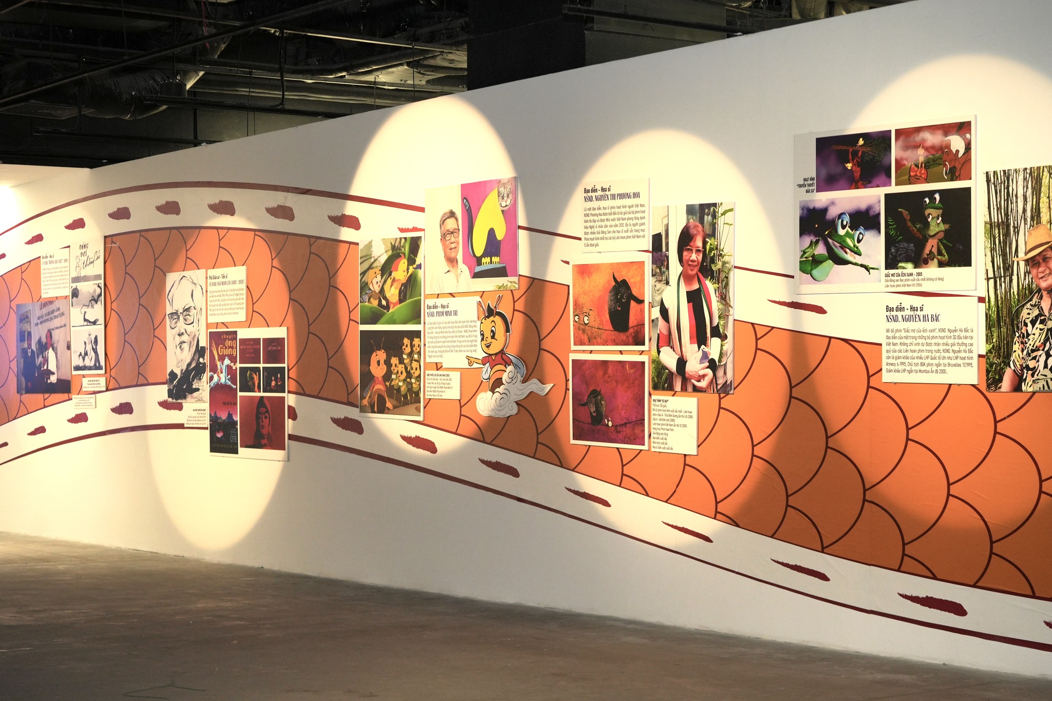 ڈیزائر اینی میشن فیسٹیول کا پہلا سلسلہ: 13 اینی میٹڈ کاموں کو اعزاز دینا اور انعامات دینا - تصویر 3۔ Liên hoan phim hoạt hình Dòng khát vọng lần thứ I: Vinh danh và trao giải thưởng 13 tác phẩm hoạt hình - Ảnh 3.