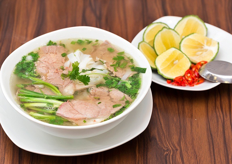 អភិរក្សនិងអភិវឌ្ឍន៍បេតិកភណ្ឌហាណូយផូ - រូបថត ២. Bảo tồn và phát triển di sản Phở Hà Nội - Ảnh 2.