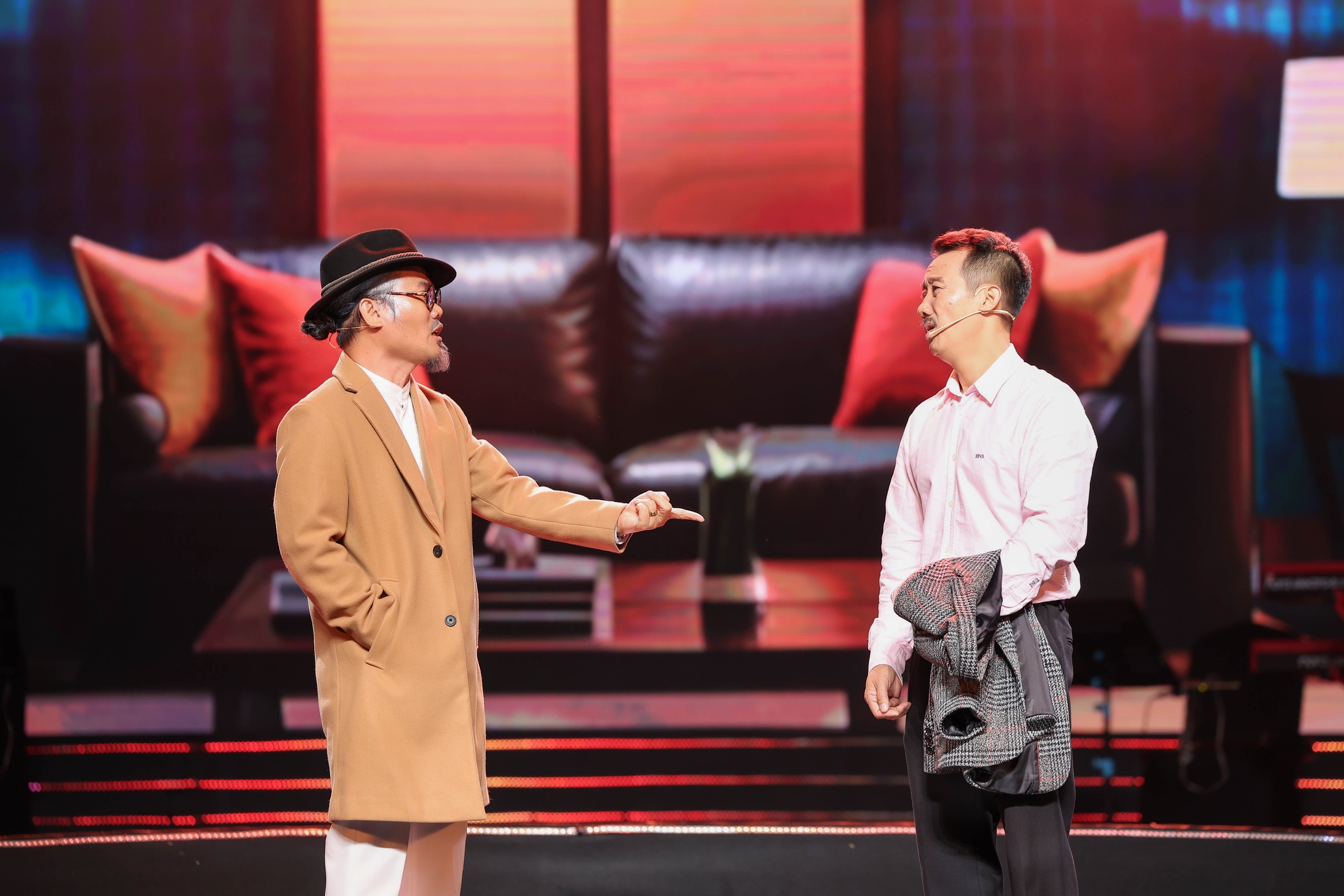 Artis veteran berkumpul di Tet Van Loc 2025 - Foto 7. Dàn nghệ sĩ gạo cội quy tụ tại Tết Vạn lộc 2025 - Ảnh 7.