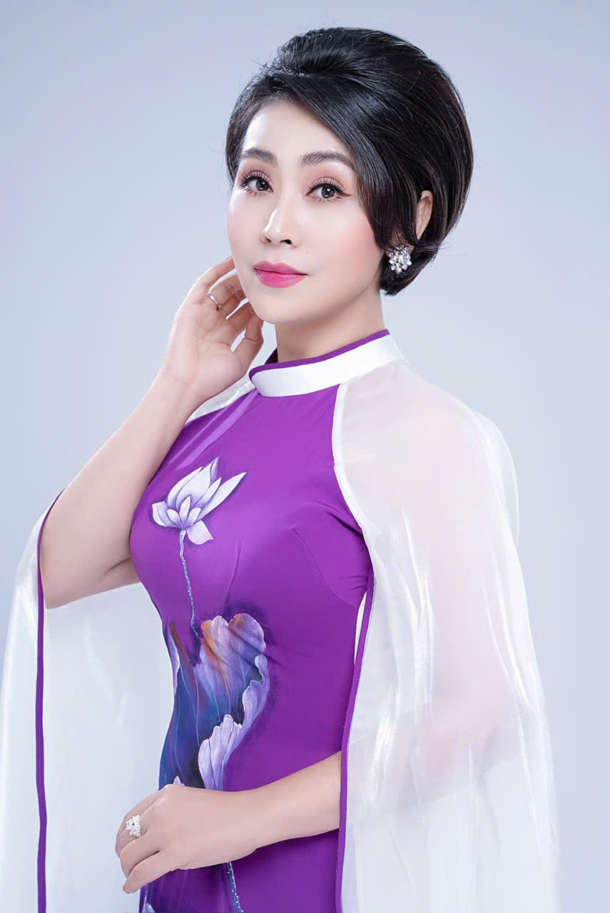 Đêm nhạc Con thuyền không bến 8- sống lại những bản tình ca bất hủ  - Ảnh 3. Đêm nhạc Con thuyền không bến 8- sống lại những bản tình ca bất hủ  - Ảnh 3.