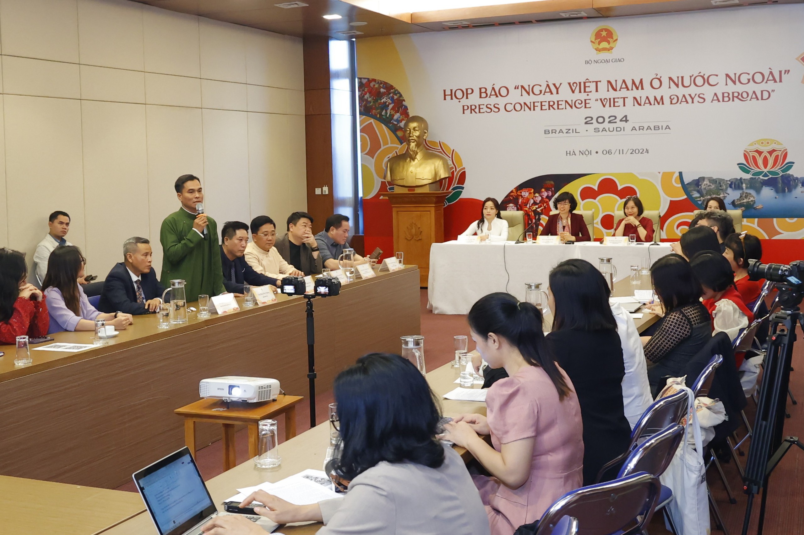 นำแก่นแท้ของวัฒนธรรมเวียดนามสู่บราซิลและซาอุดีอาระเบีย - ภาพที่ 2 Mang tinh hoa văn hóa Việt đến Bra-xin và Ả-rập Xê-út - Ảnh 2.