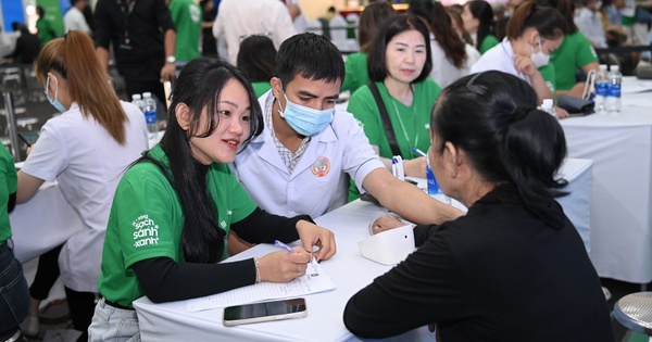 “Quà” Giáng sinh sớm cho 3.000 người dân TP.HCM trong chuỗi ngày hội “Sống Khỏe Mỗi Ngày”