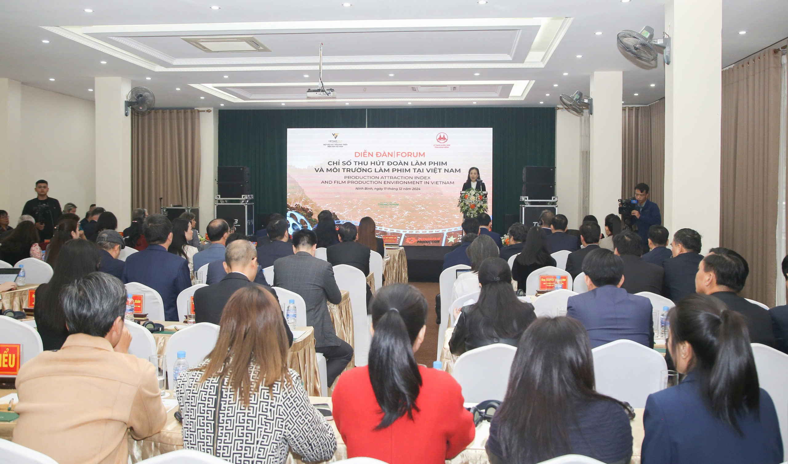 Công bố 10 tỉnh có Chỉ số Thu hút đoàn làm phim và môi trường sản xuất phim tại Việt Nam - Ảnh 3. Công bố 10 tỉnh có Chỉ số Thu hút đoàn làm phim và môi trường sản xuất phim tại Việt Nam - Ảnh 3.