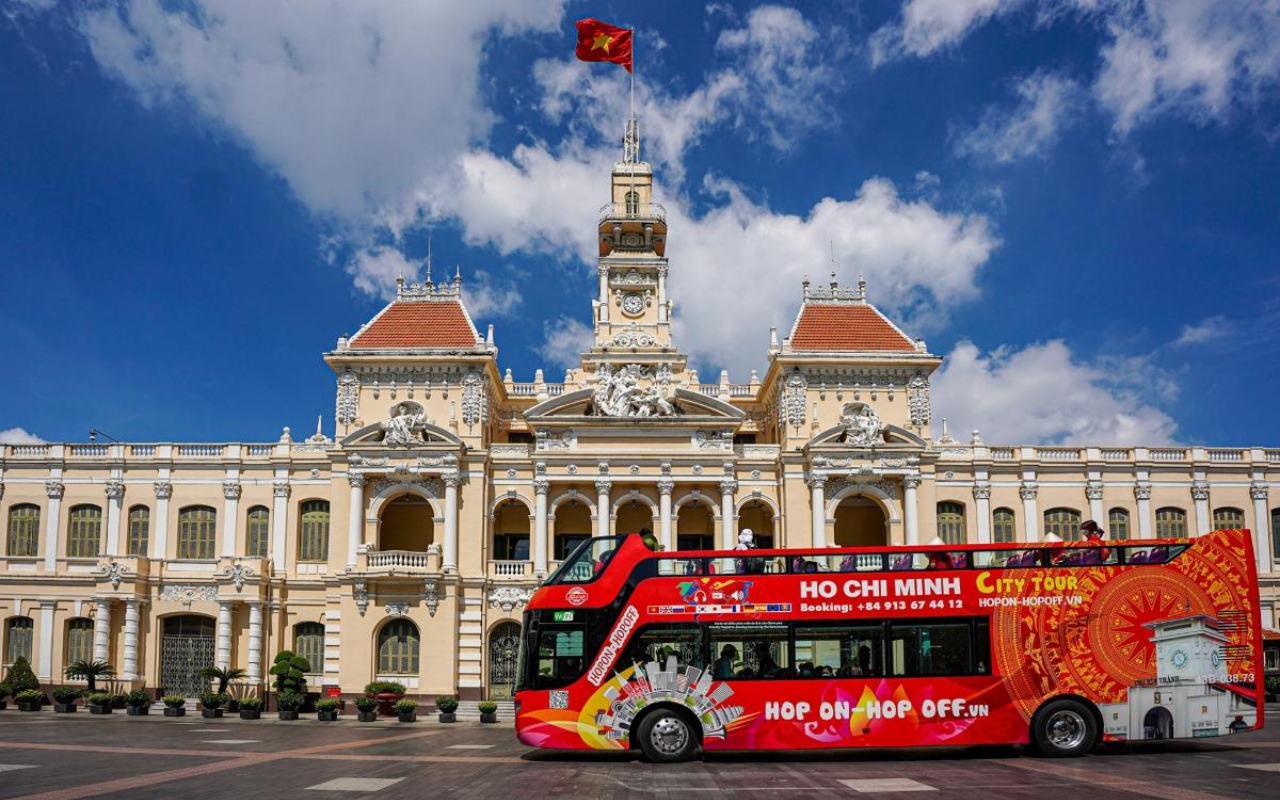 TP.HCM đặt mục tiêu đón 53,5 triệu lượt khách, thu 260.000 tỷ đồng trong năm 2025
