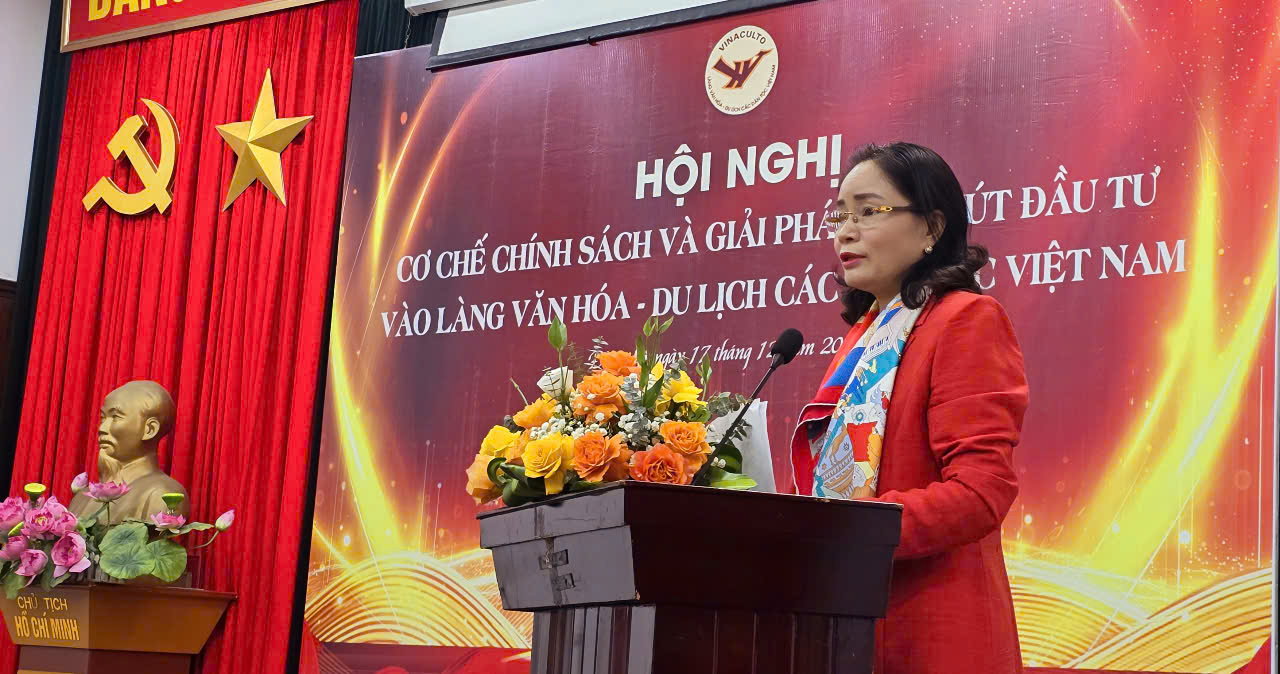 ការលុបចោលការលំបាកក្នុងការទាក់ទាញការវិនិយោគដើម្បីប្រែក្លាយភូមិវប្បធម៌ឱ្យក្លាយជាមជ្ឈមណ្ឌលជាតិនៃសកម្មភាពវប្បធម៌ កីឡា និងទេសចរណ៍ - រូបថត ១. Gỡ khó trong thu hút đầu tư để Làng Văn hóa trở thành trung tâm hoạt động văn hóa, thể thao, du lịch quốc gia - Ảnh 1.