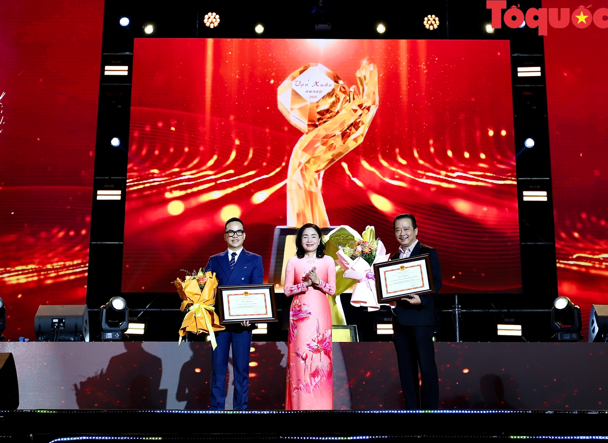 Giải thưởng Quảng cáo Sáng tạo Việt Nam - Vạn Xuân Awards 2024 - Ảnh 4.