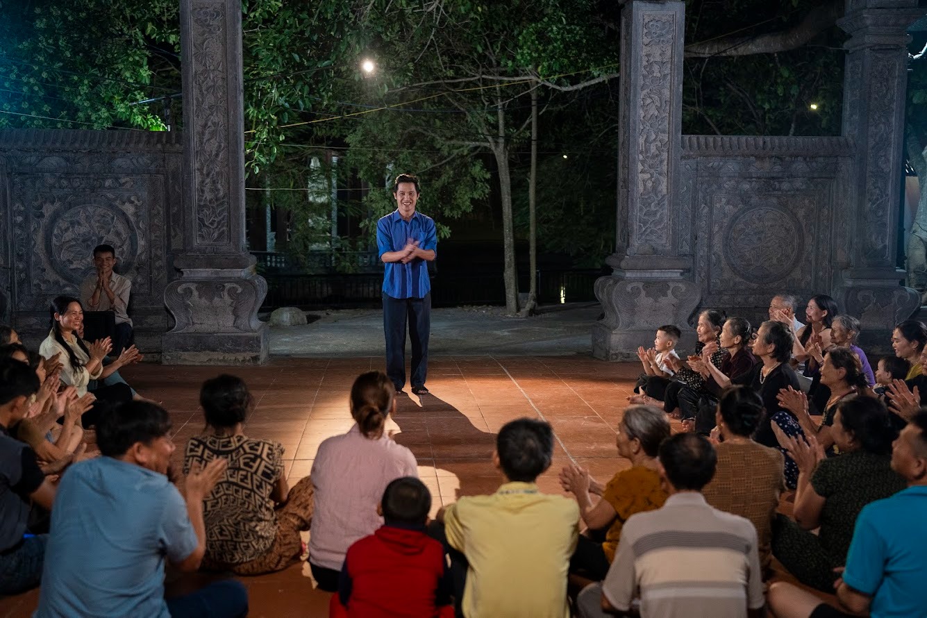 „Země pamětí“ – Filmový život zpěváka Le Vinh Toana, zpěváka Nghe An, odvysílaný na VTV1 – Foto 3.