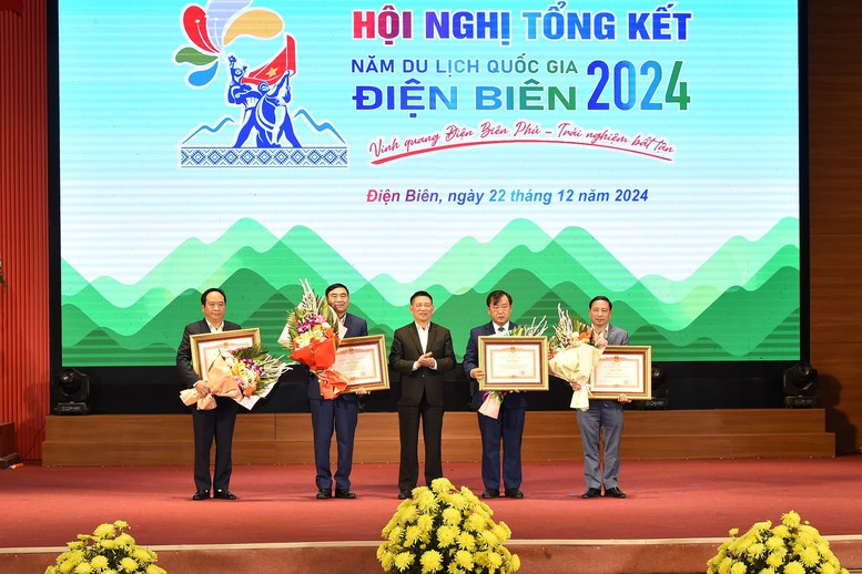 Năm Du lịch quốc gia đã tạo bước đột phá về du lịch, tạo động lực phát triển kinh tế - xã hội cho tỉnh Điện Biên - Ảnh 2. Năm Du lịch quốc gia đã tạo bước đột phá về du lịch, tạo động lực phát triển kinh tế - xã hội cho tỉnh Điện Biên - Ảnh 2.