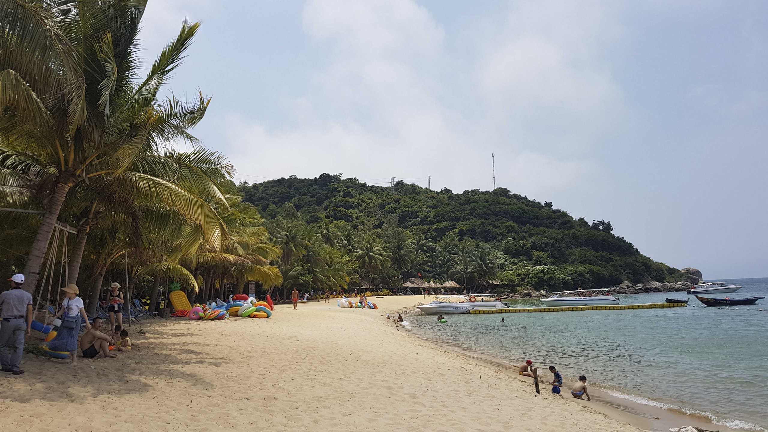 هوی آن مسیر گردشگری سبز به کو لائو چام میسازد - عکس ۲. Hội An xây dựng tuyến tham quan xanh Cù Lao Chàm  - Ảnh 2.