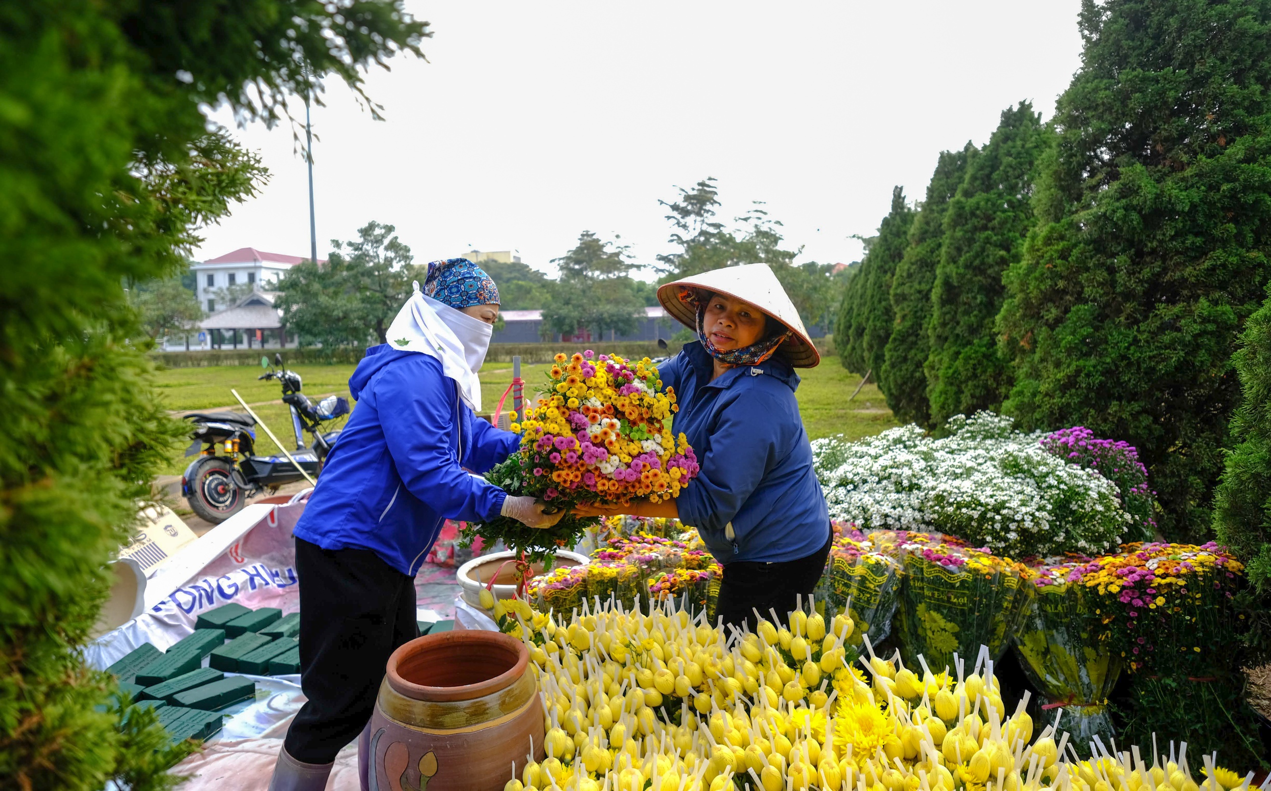 Mê Linh sẵn sàng cho lễ hội hoa lớn nhất miền Bắc - Ảnh 25. Mê Linh sẵn sàng cho lễ hội hoa lớn nhất miền Bắc - Ảnh 25.