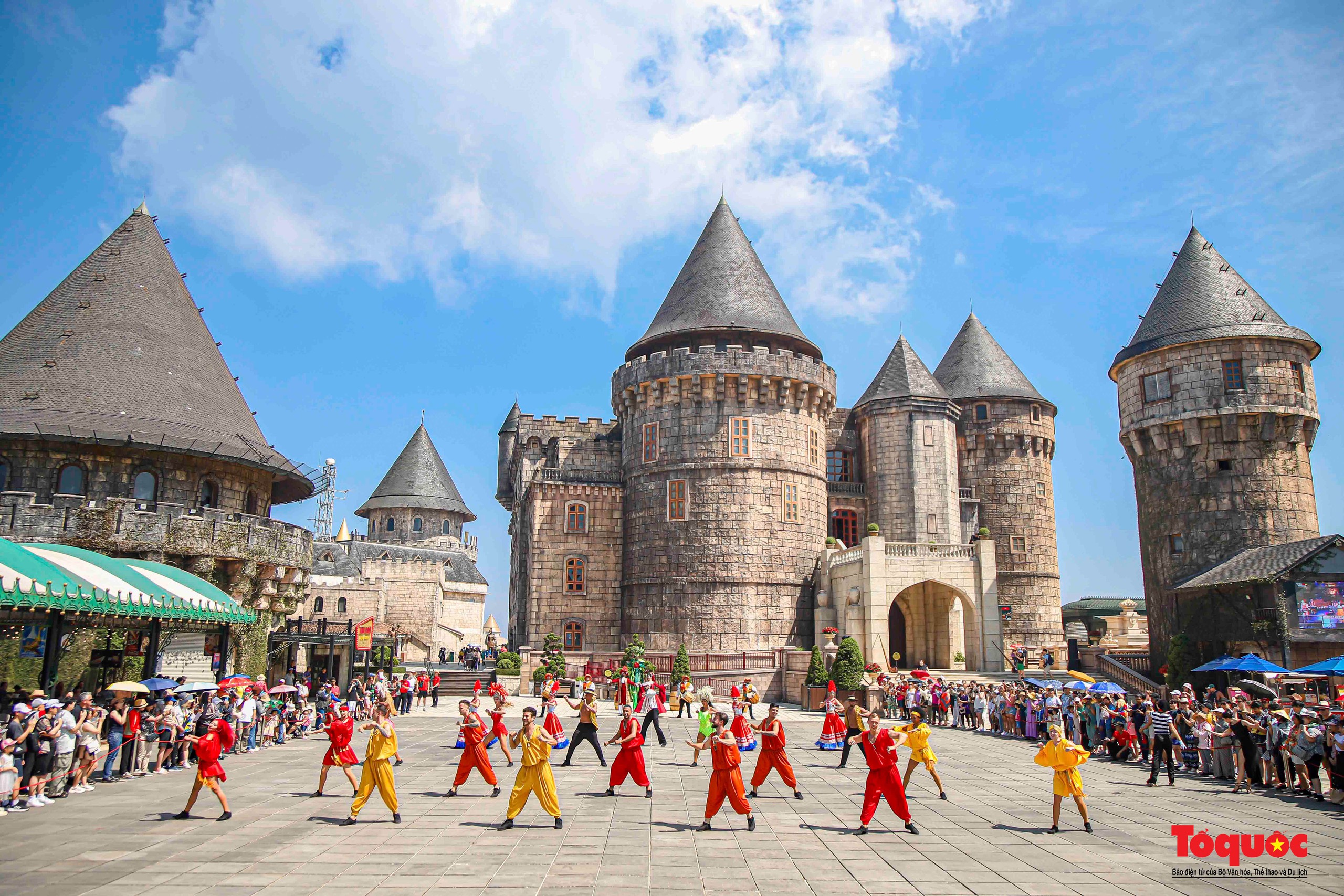 ចេញកំណត់លក្ខណៈវិនិច្ឆ័យវប្បធម៌និងទេសចរណ៍ Da Nang - រូបថត ១. Ban hành Bộ tiêu chí Văn hóa Du lịch Đà Nẵng - Ảnh 1.