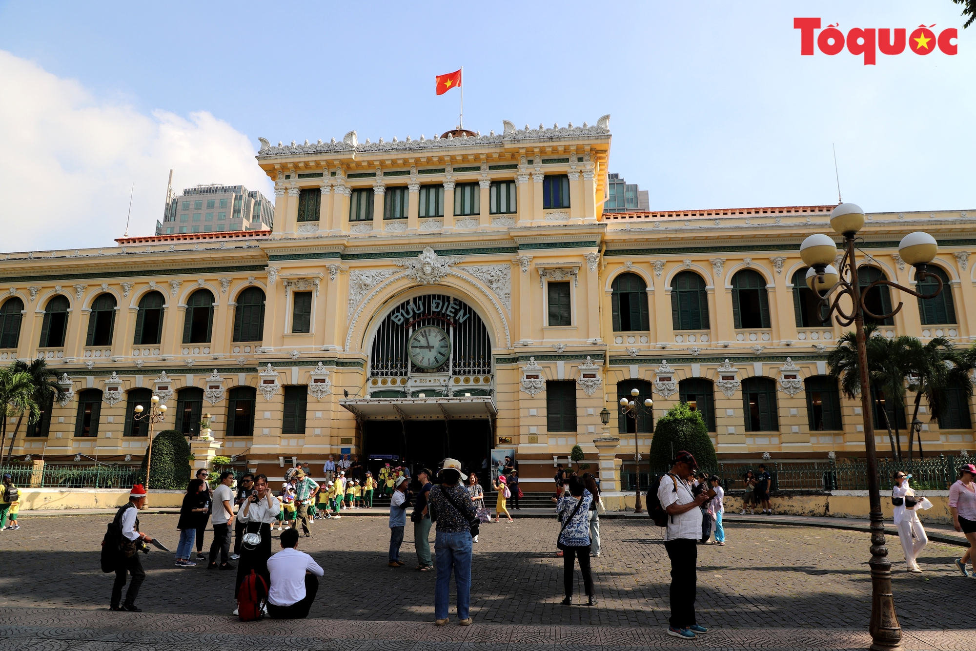 Hàng nghìn nghệ sĩ, diễn viên, nhạc công tham gia Liên hoan Nhạc kèn và Múa Rối TP.HCM - Ảnh 1. Hàng nghìn nghệ sĩ, diễn viên, nhạc công tham gia Liên hoan Nhạc kèn và Múa Rối TP.HCM - Ảnh 1.