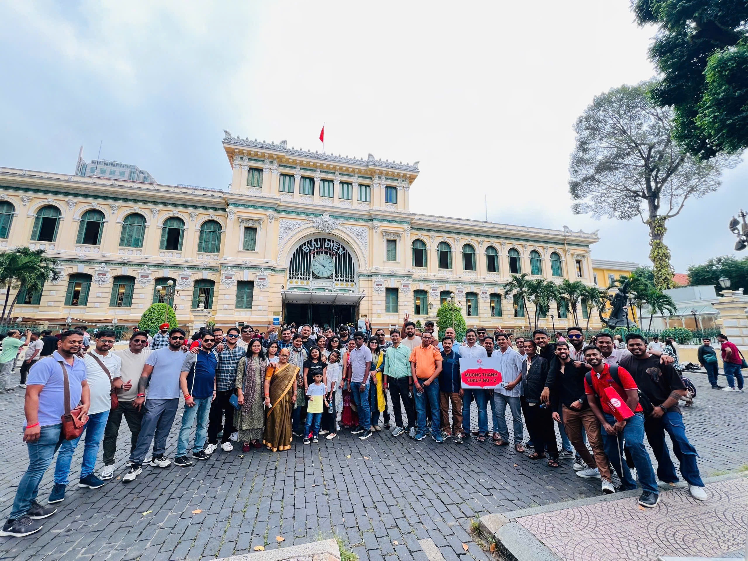 ទីក្រុងហូជីមិញ ស្វាគមន៍ភ្ញៀវ MICE ចំនួន ១០០០នាក់ មកពីប្រទេសឥណ្ឌា - រូបថត ១. TP.HCM đón 1.000 khách MICE đến từ Ấn Độ - Ảnh 1.