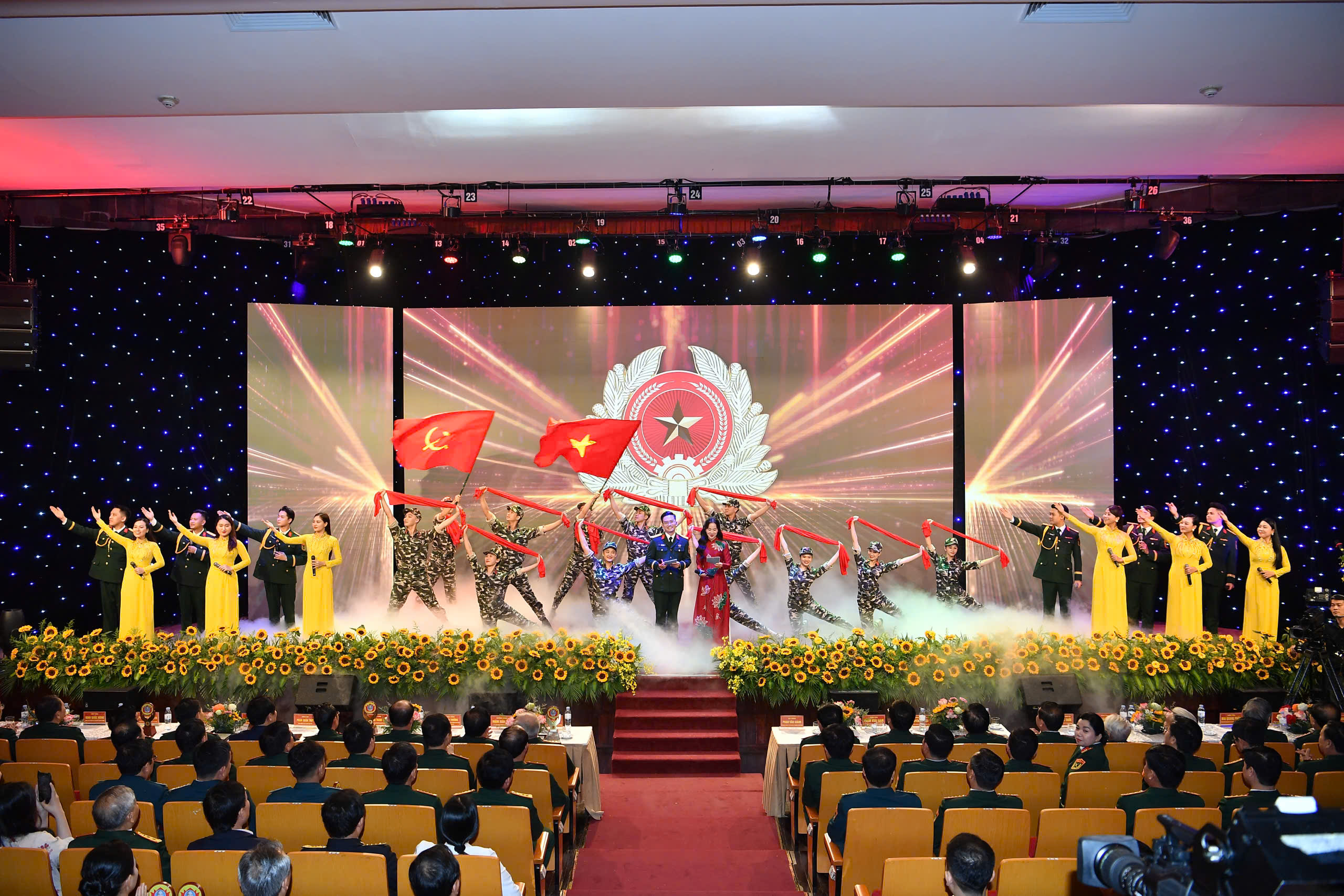 Ο 15ος διαγωνισμός «Απλά αλλά Ευγενή Παραδείγματα» απένειμε βραβεία σε 35 εξαιρετικά έργα - Φωτογραφία 4. Cuộc thi