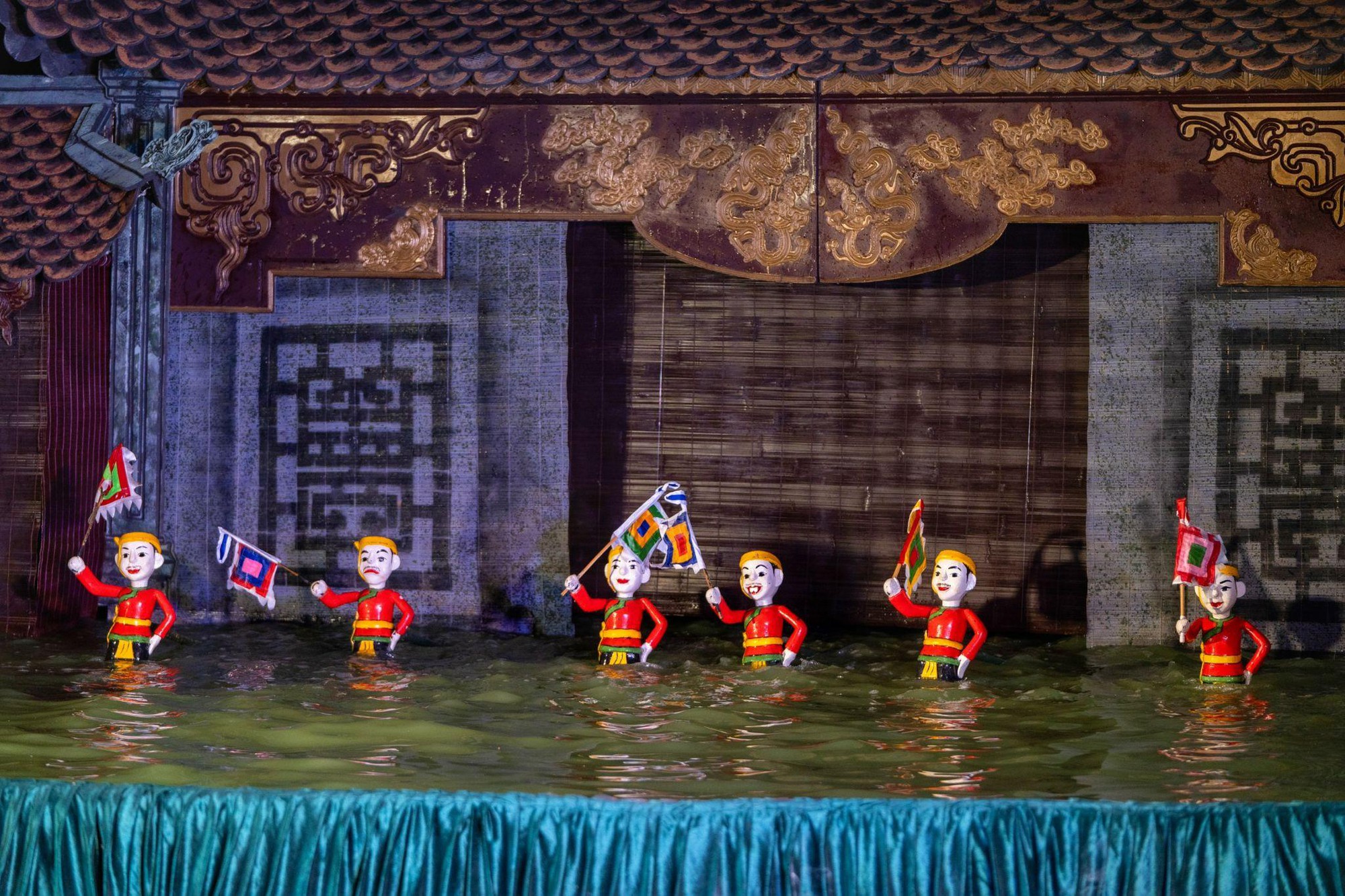 Phu Quoc unveils first on beach puppet theater in Vietnam - Ảnh 2.