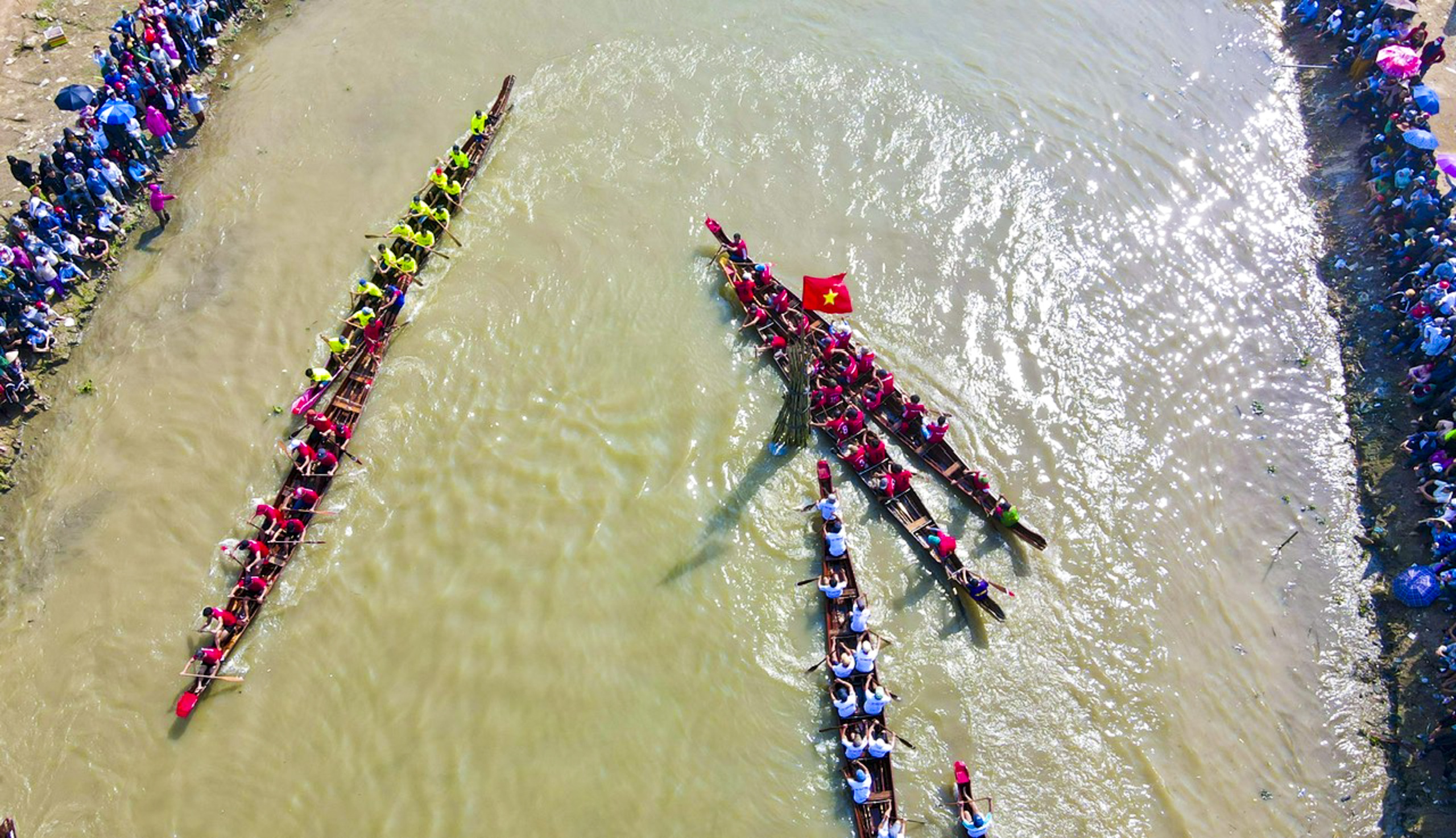 Từng bừng giải đua trải truyền thống trên sông Lợi Nông - Ảnh 13.