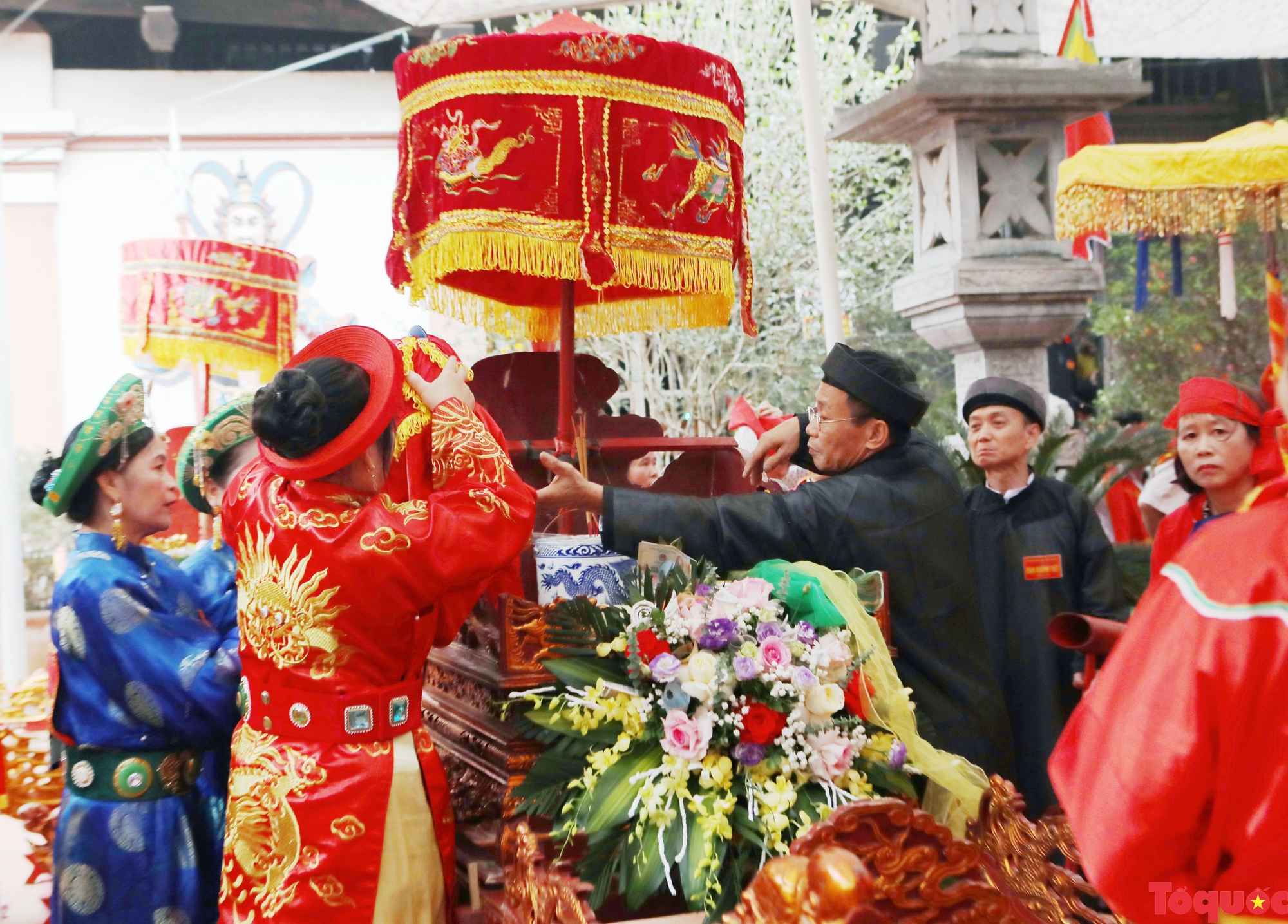 Độc đáo lễ rước nước trong Lễ hội Đền Du Yến ở Phú Thọ - Ảnh 12.