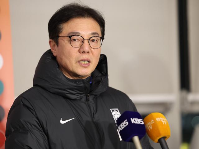 Không phải ông Park Hang-seo đây mới là HLV được bổ nhiệm dẫn dắt đội tuyển Hàn Quốc - Ảnh 1.