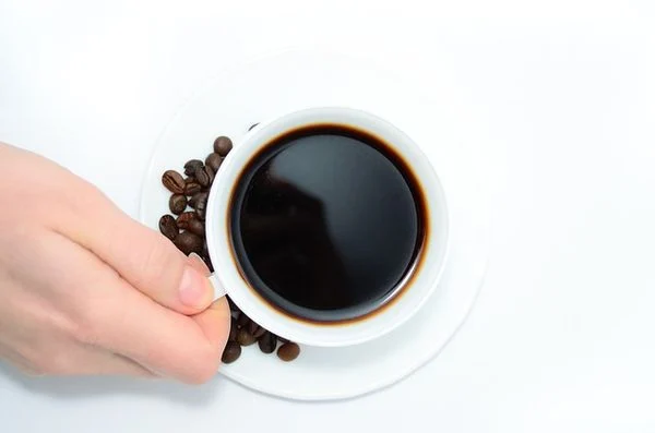 Uống cà phê vào thời điểm nào tốt cho sức khỏe nhất? Nghiên cứu dinh dưỡng đưa đáp án chính xác - Ảnh 1.
