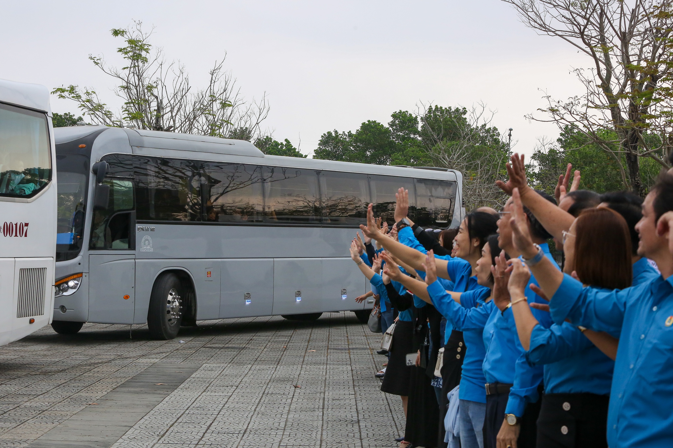 Niềm vui trên những chuyến xe 0 đồng cho hàng ngàn công nhân ở Đà Nẵng: “Tết chỉ trọn vẹn là khi được về nhà” - Ảnh 7.