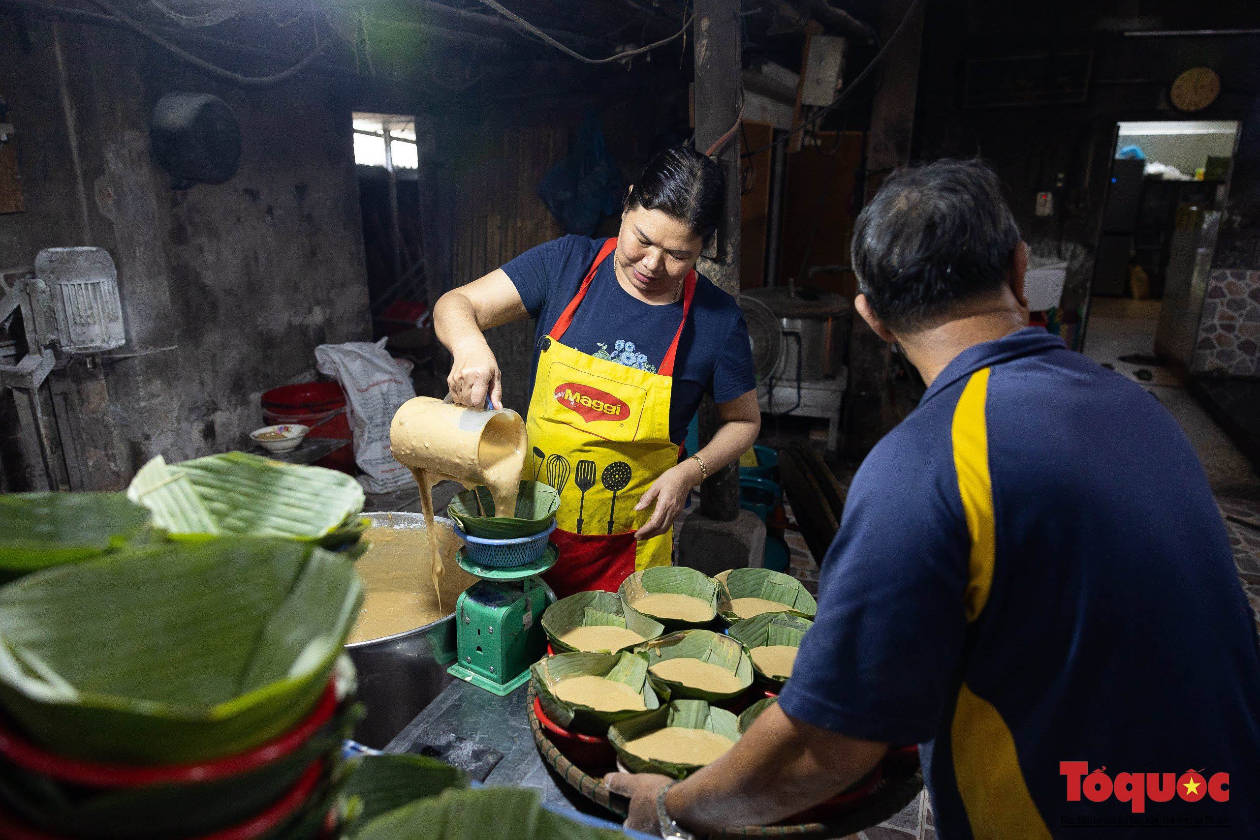 Cận cảnh nghề làm bánh tổ truyền thống dịp Tết ở Quảng Nam - Ảnh 8.